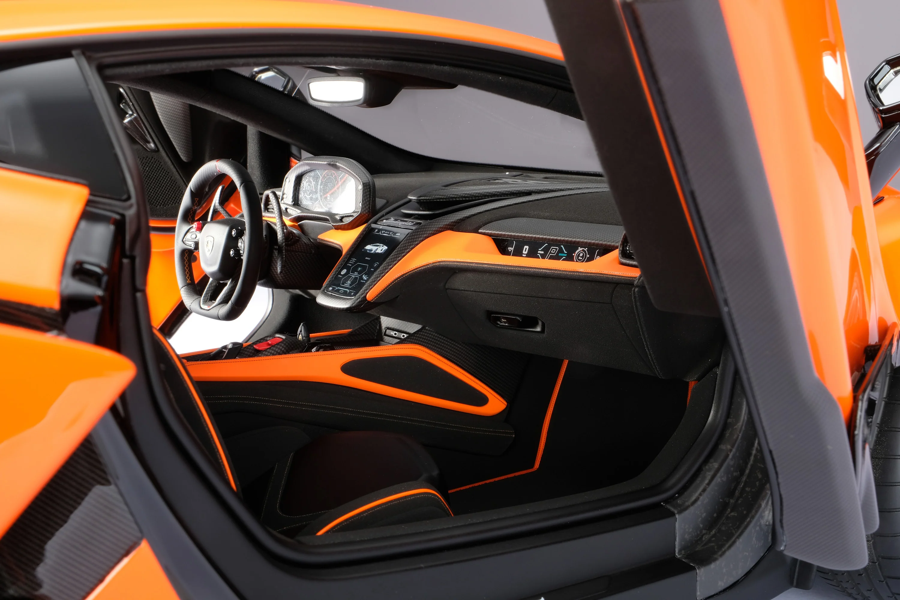 Lamborghini Revuelto (2023) - Image 18