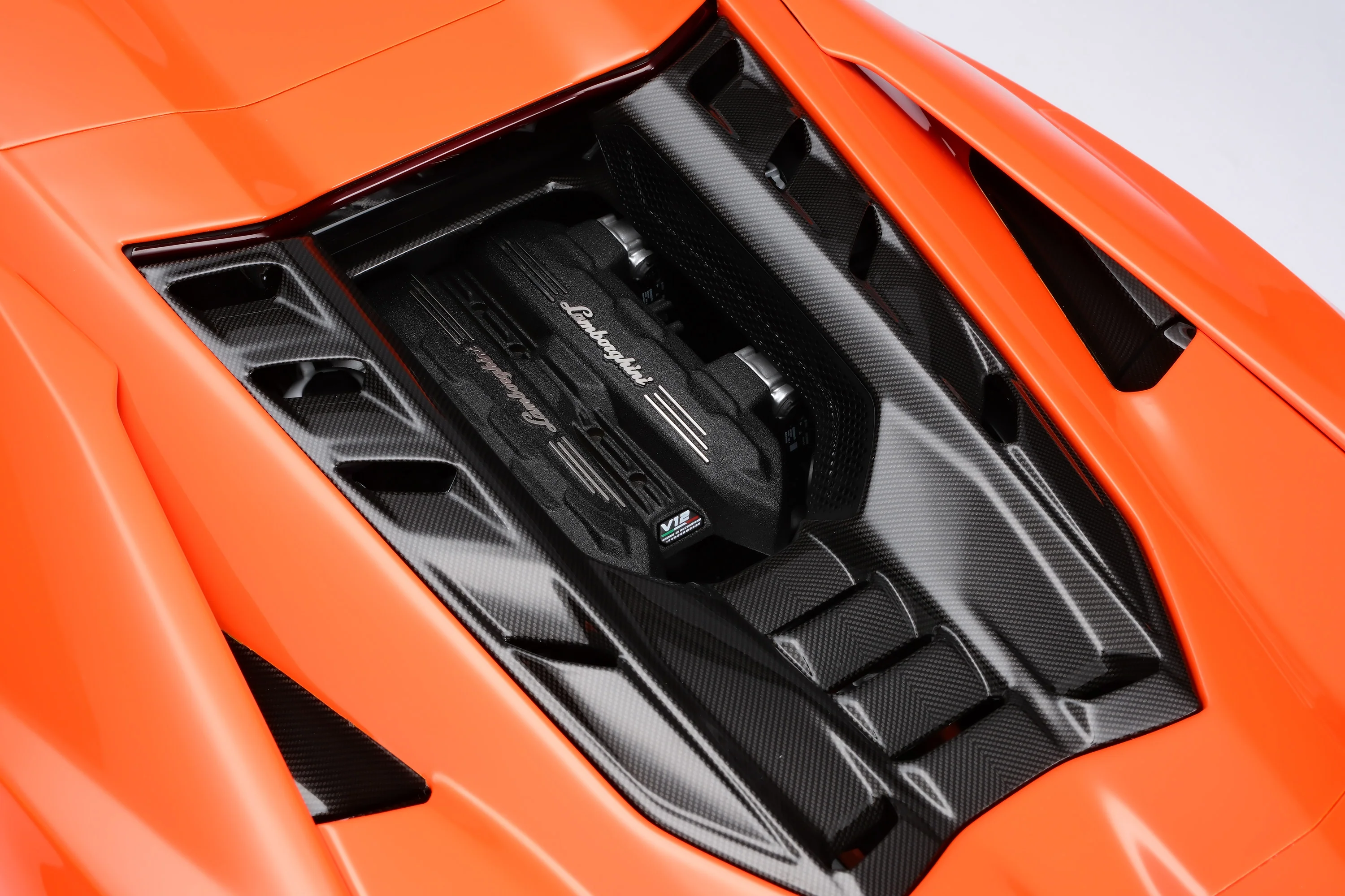Lamborghini Revuelto (2023) - Image 24