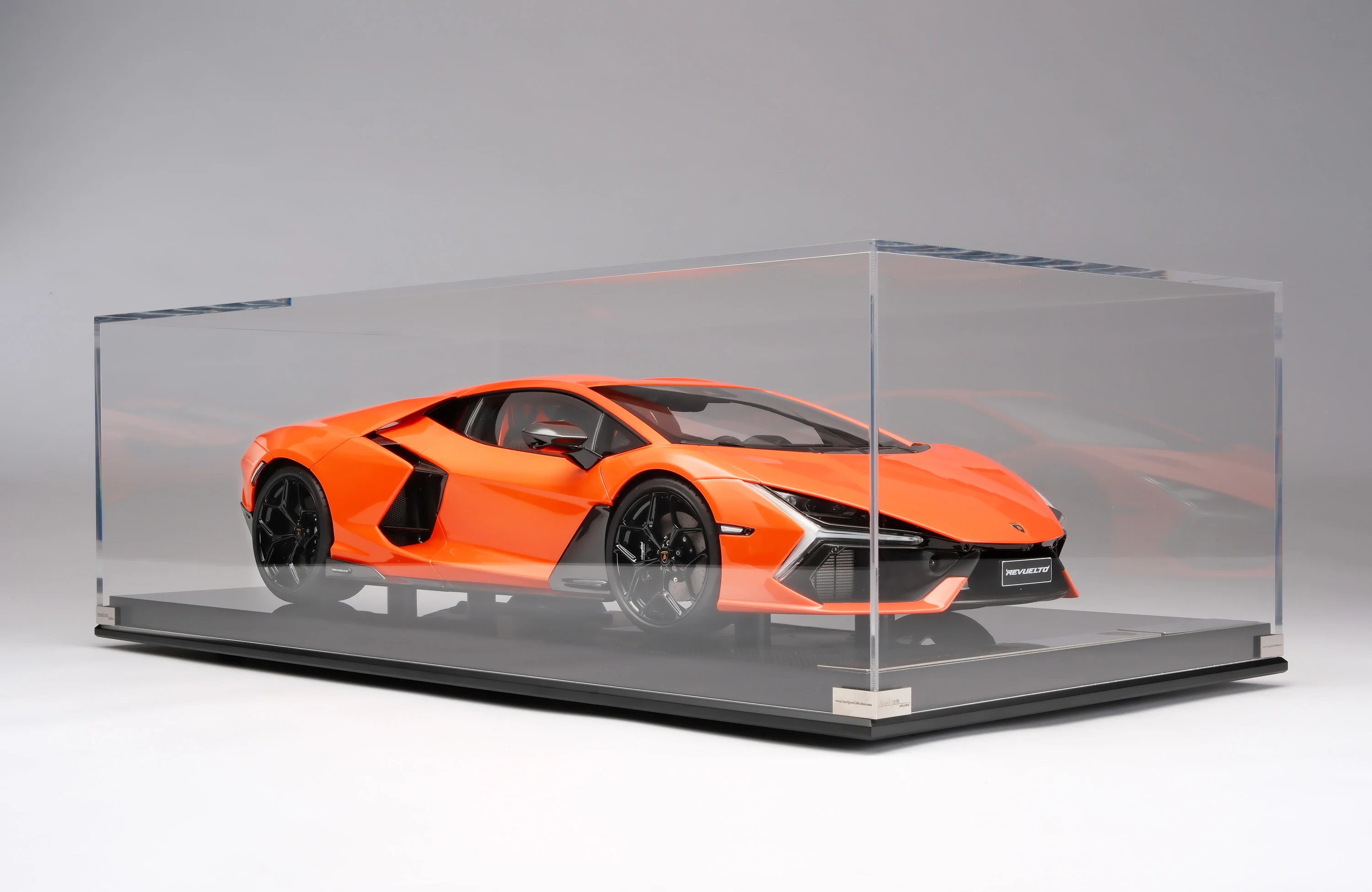 Lamborghini Revuelto (2023) - Image 29