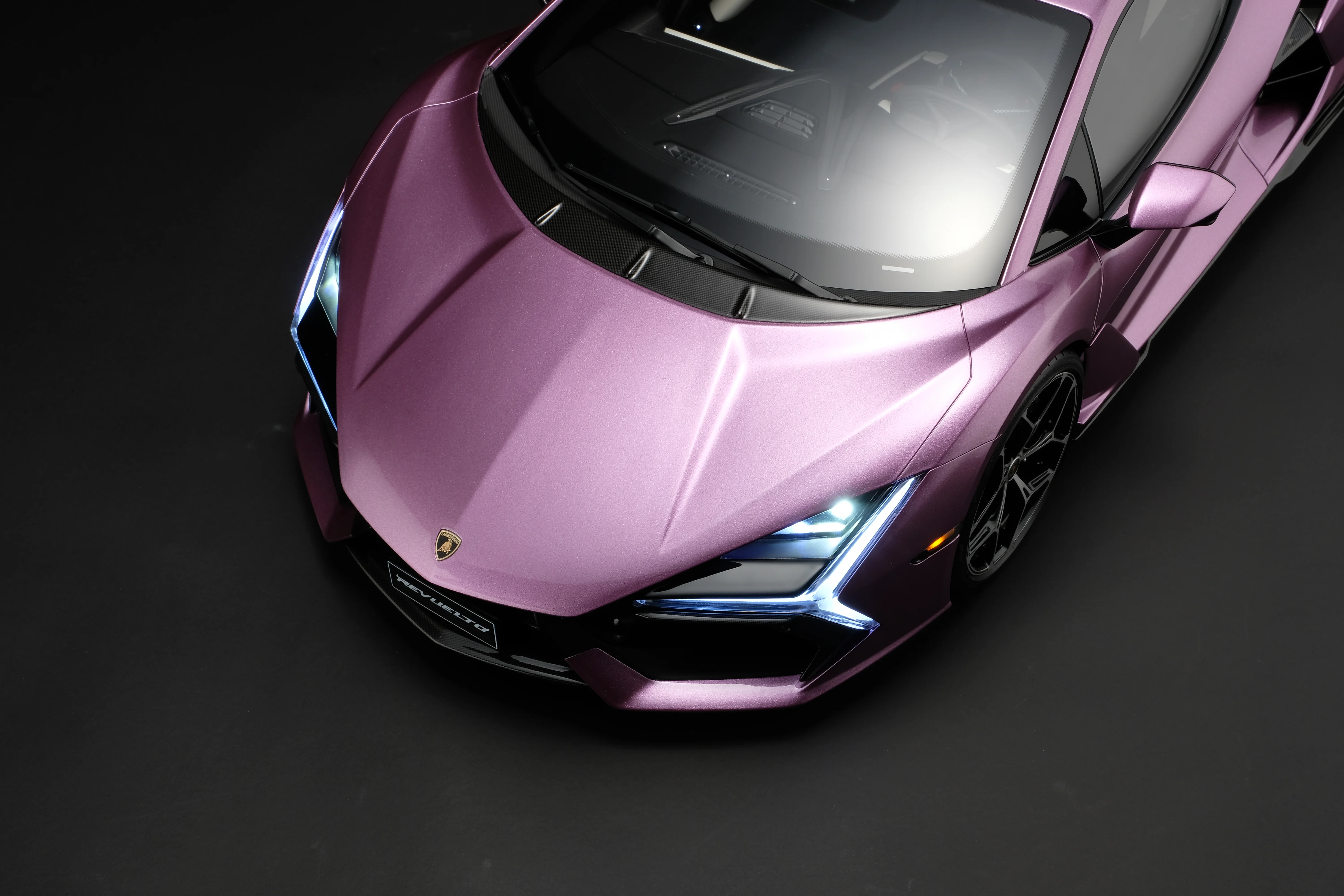 Lamborghini Revuelto (2023) - Image 9