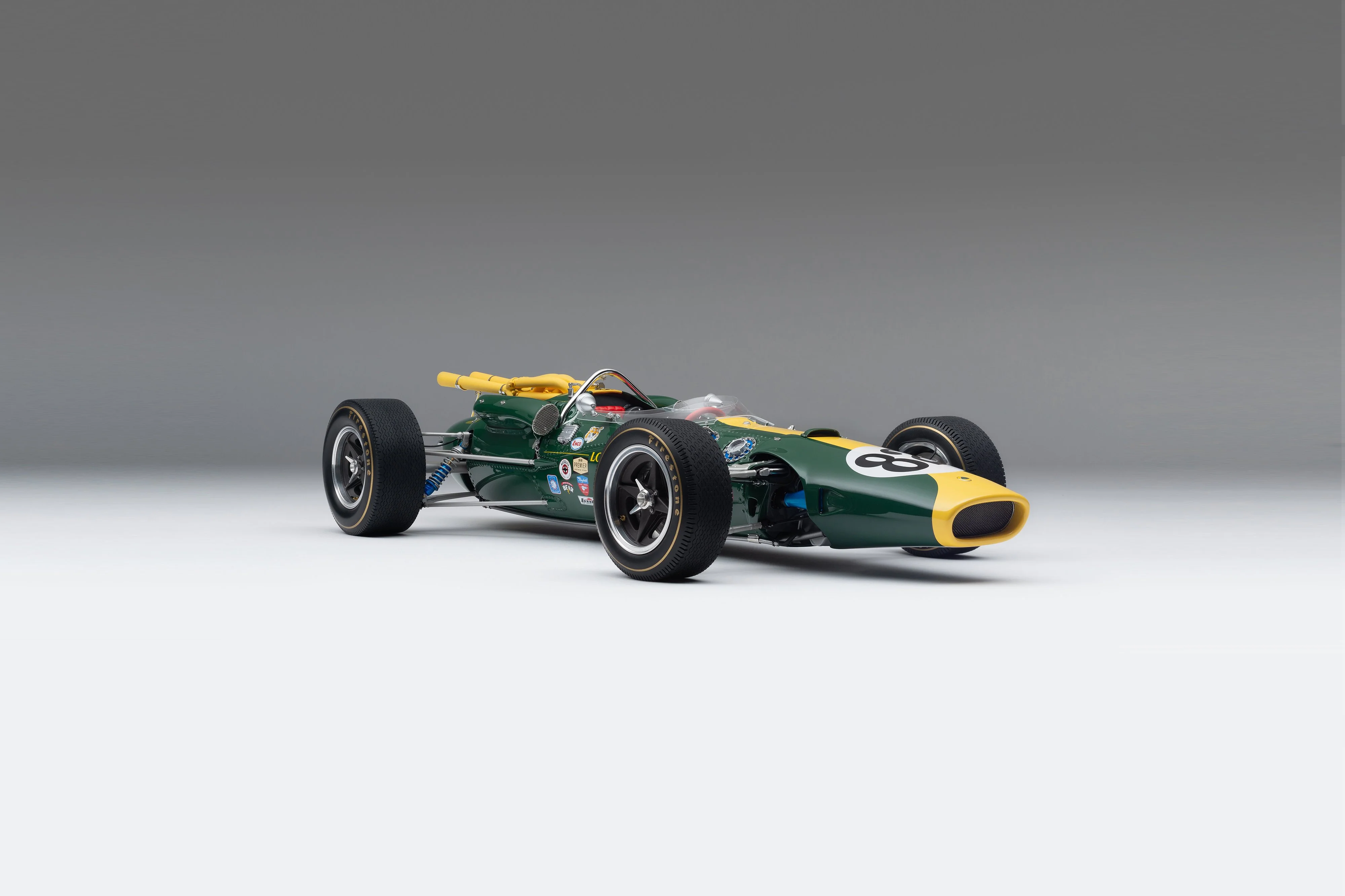 Lotus 38 - 1965 Indianapolis 500 Winner - Image 2