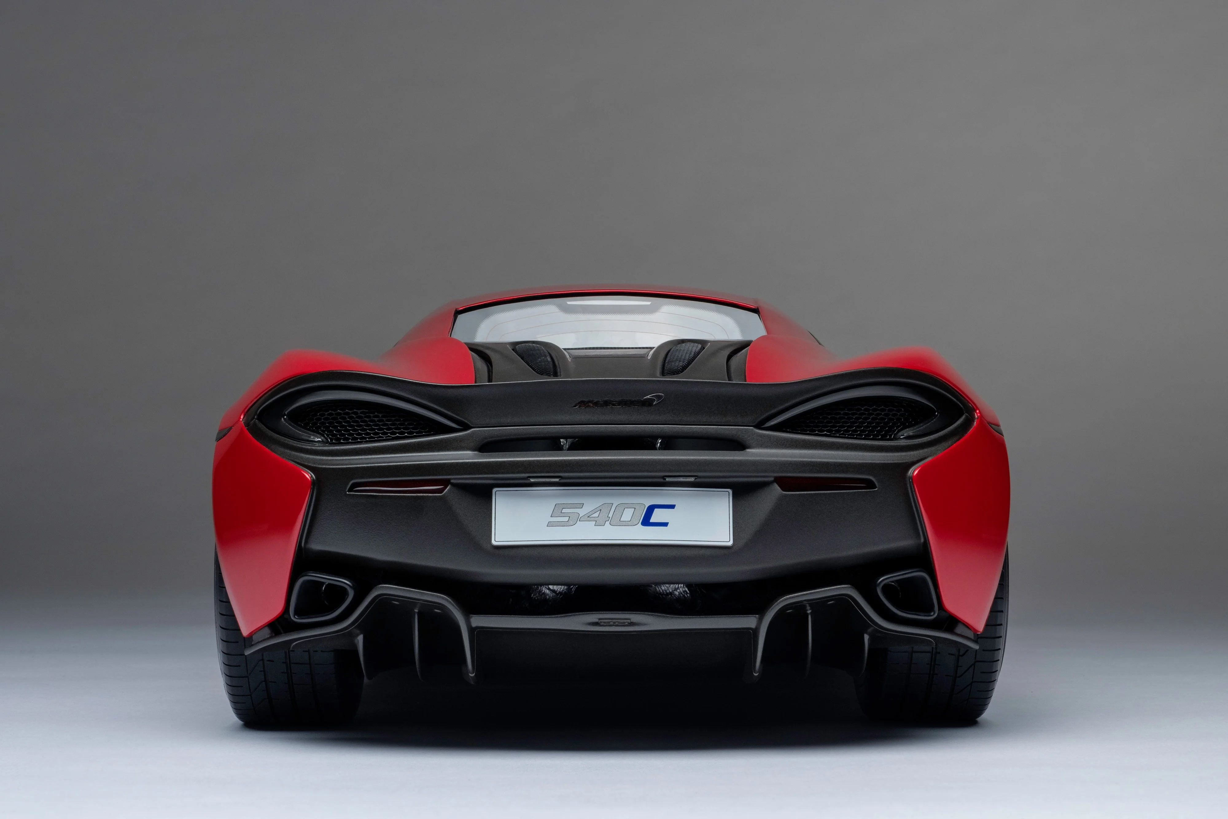 McLaren 540C (2015) - Image 15