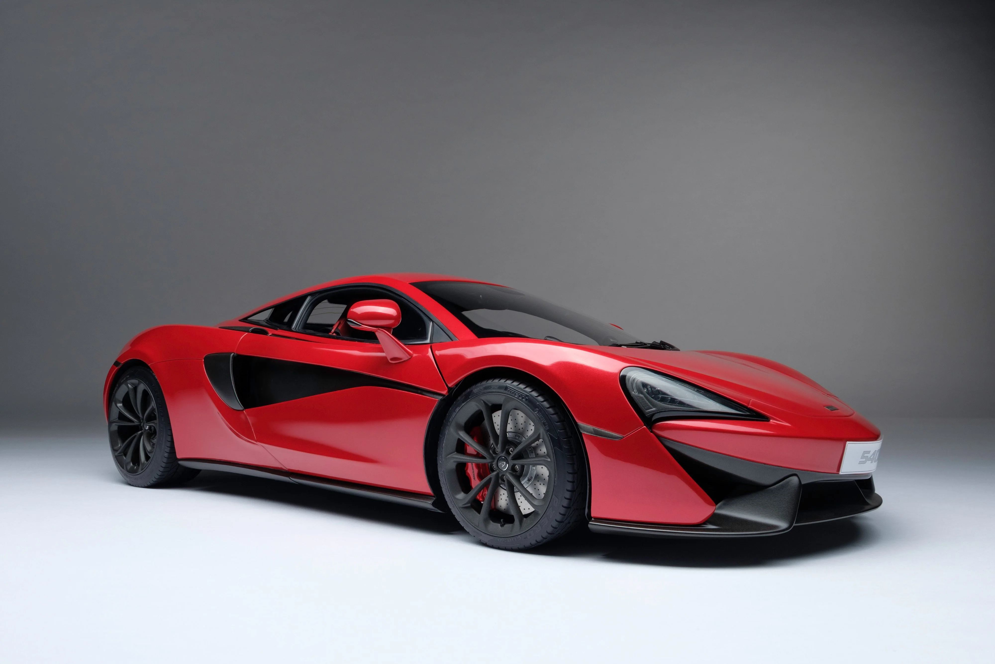 McLaren 540C (2015) - Image 4