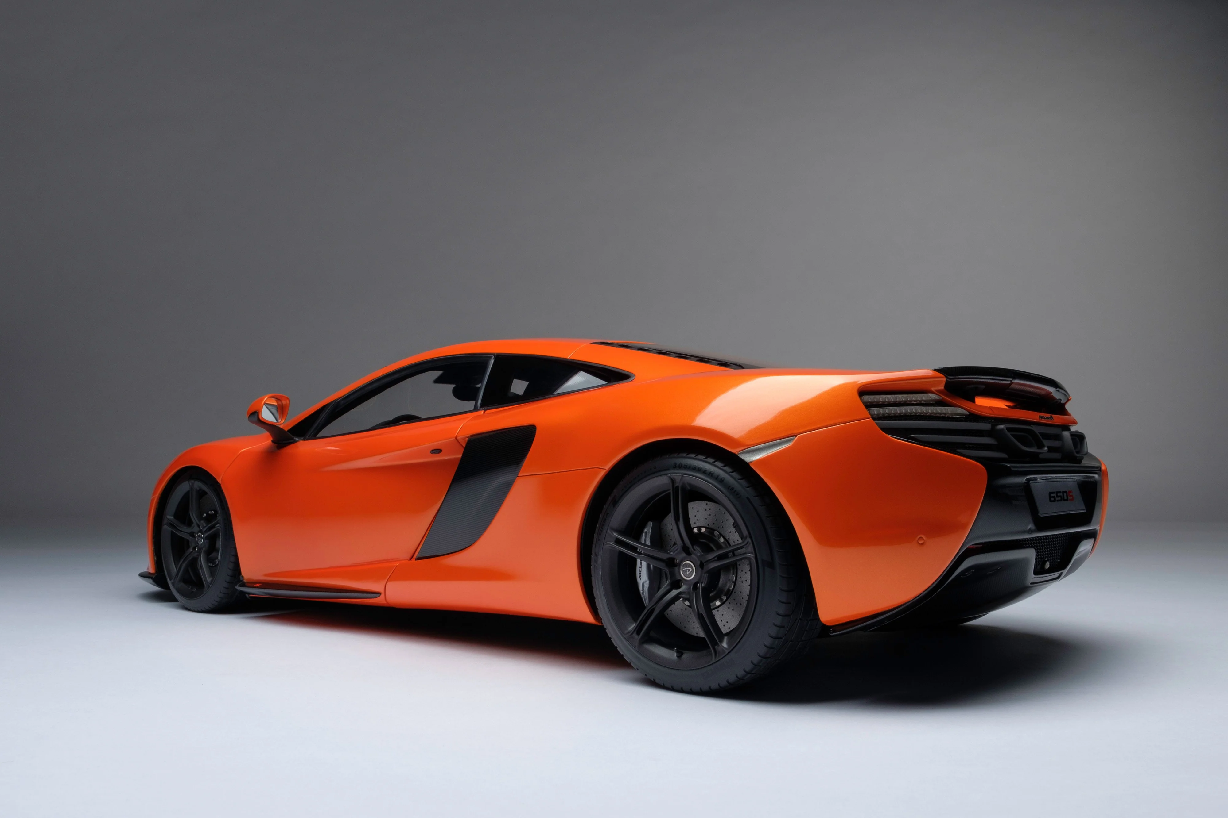 McLaren 650S (2014) - Image 10