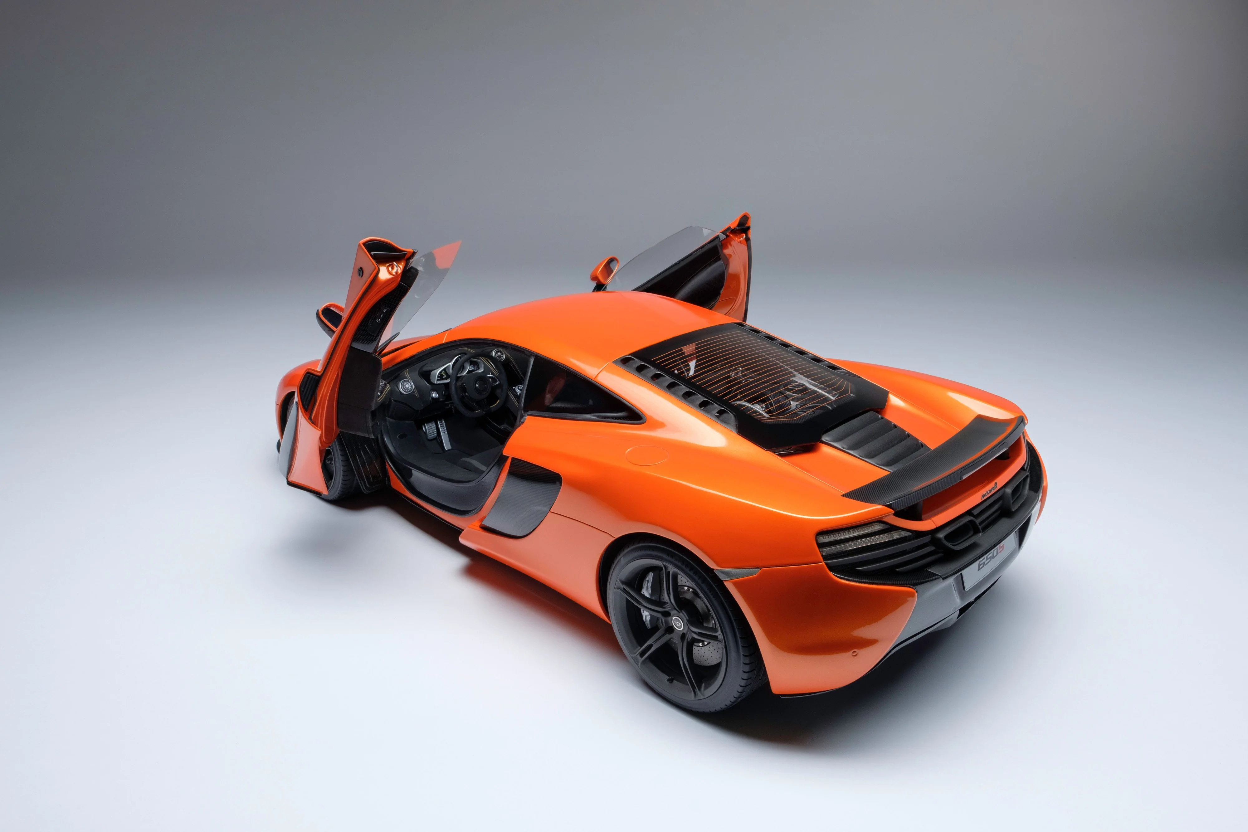 McLaren 650S (2014) - Image 11