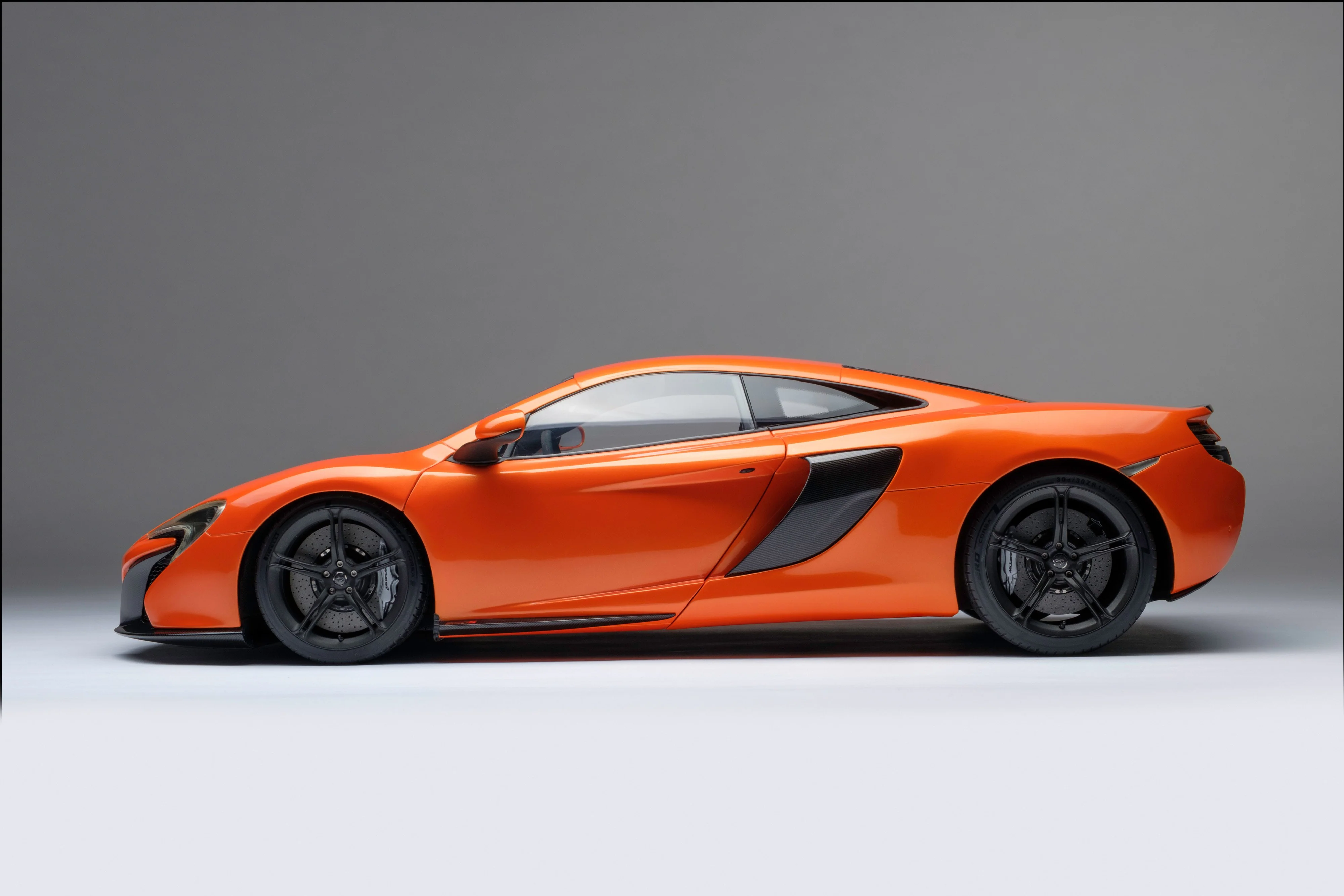 McLaren 650S (2014) - Image 6