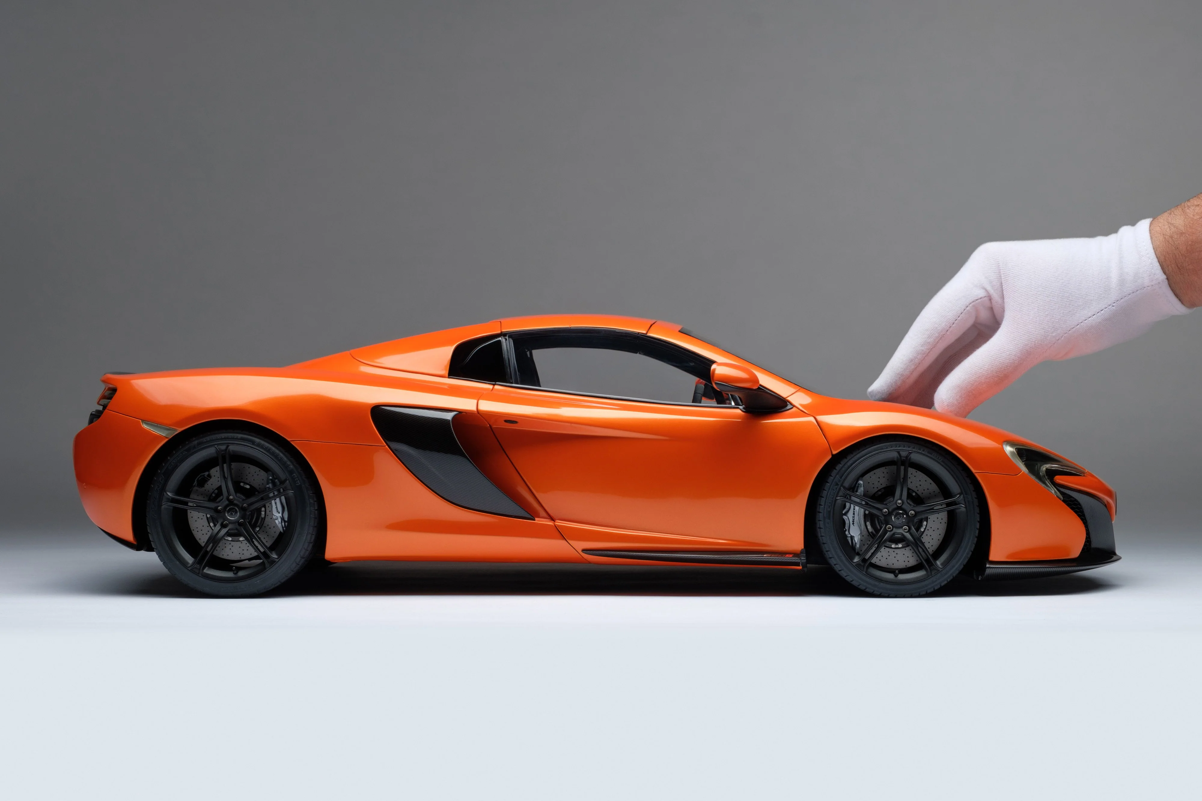 McLaren 650S Spider (2014) - Image 3