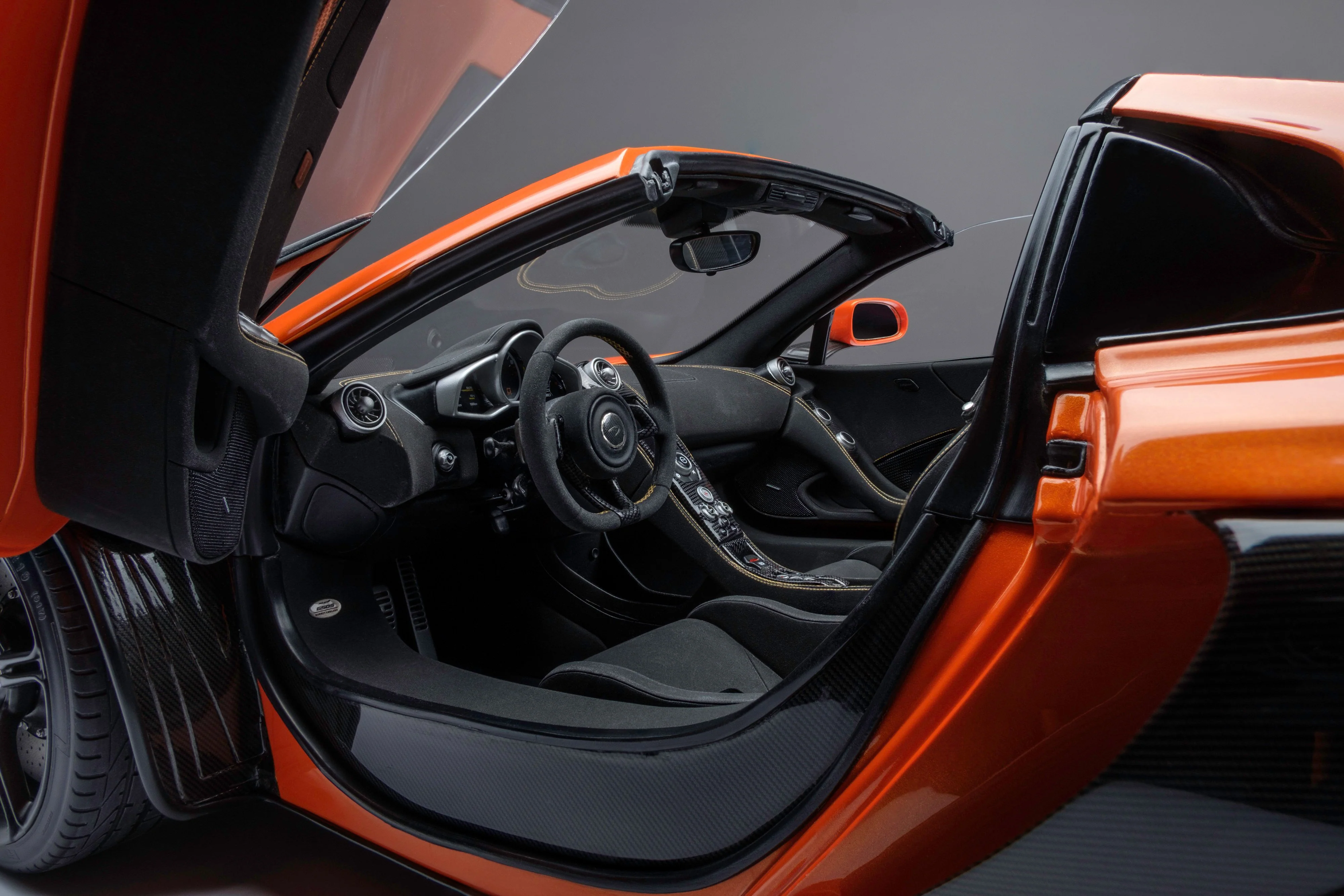 McLaren 650S Spider (2014) - Image 4