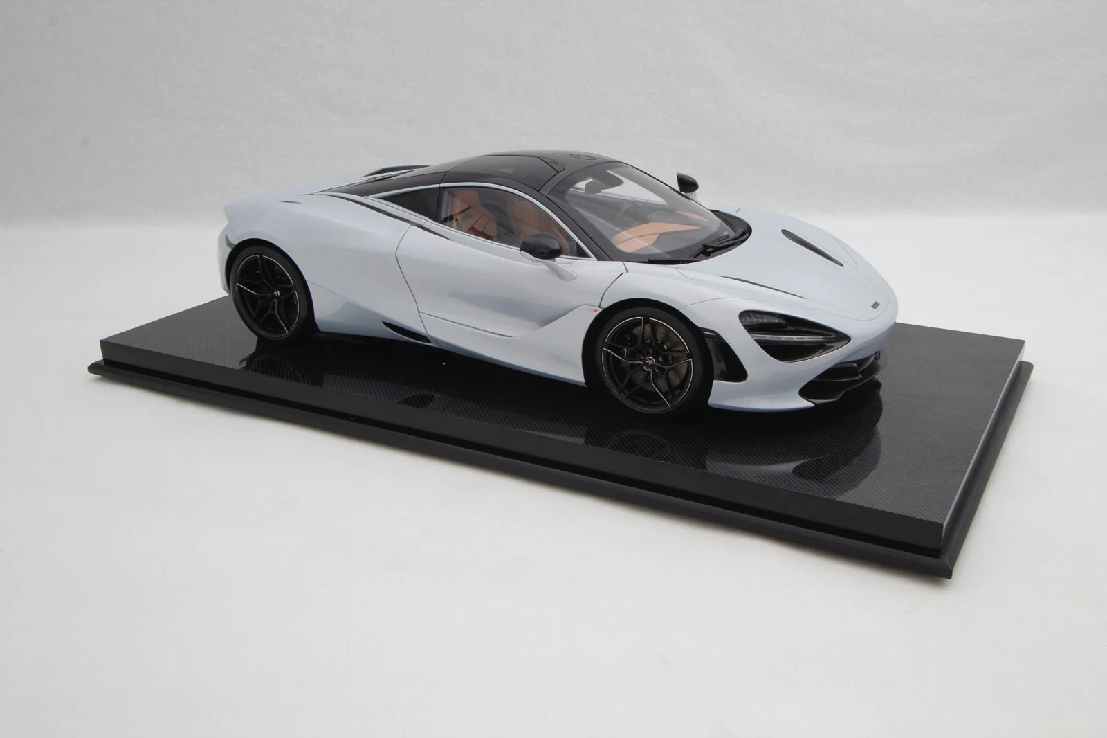 McLaren 720S (2017) - Image 5