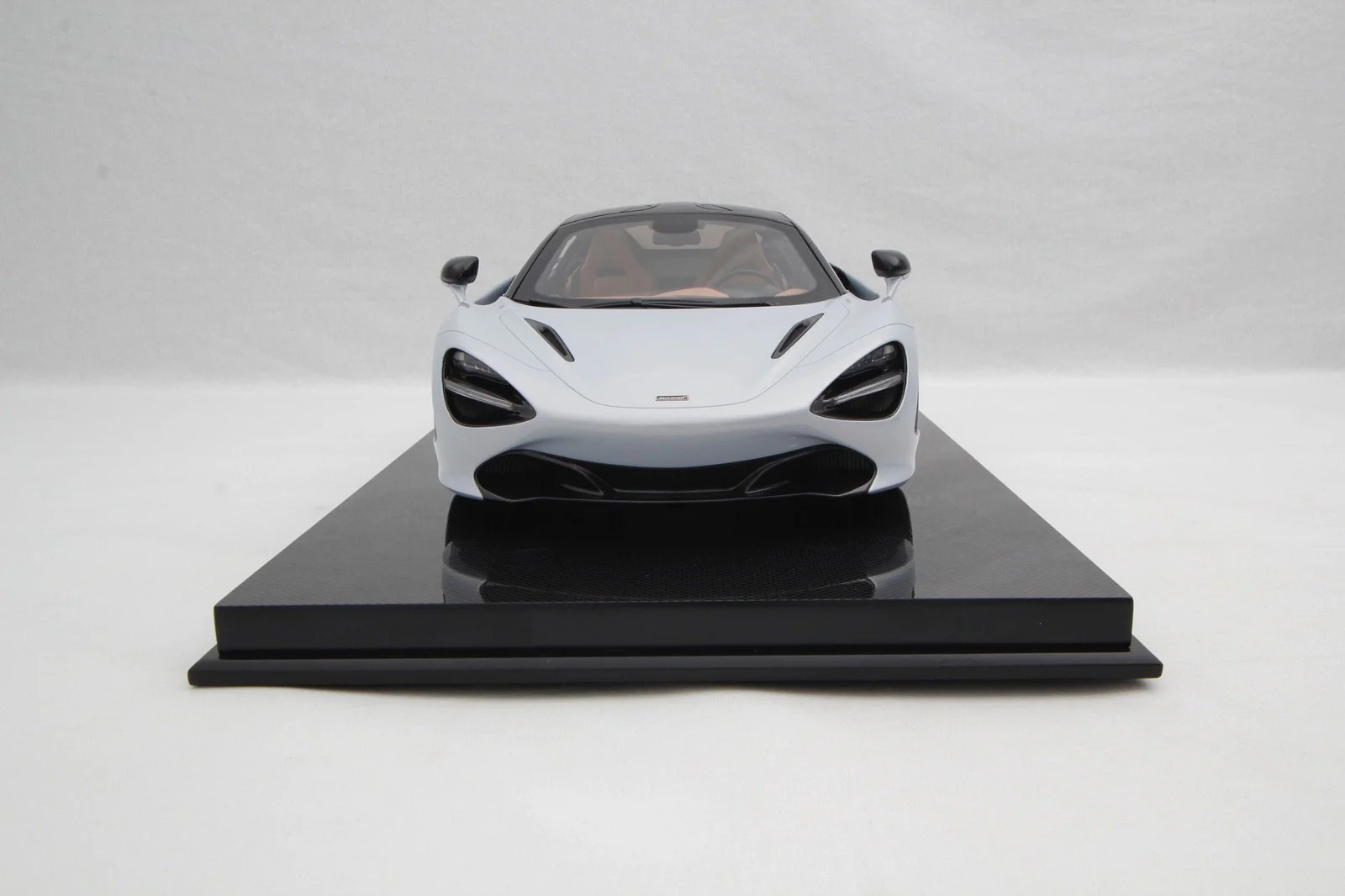 McLaren 720S (2017) - Image 6