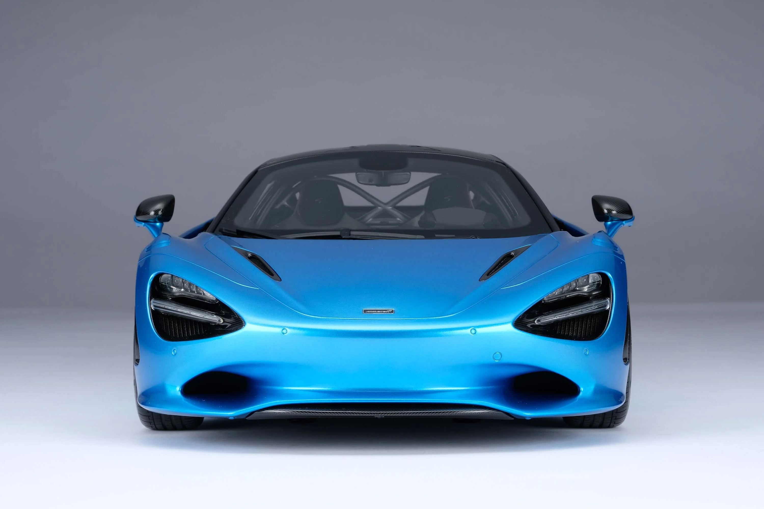 McLaren 750S Coupe (2023) - Image 17