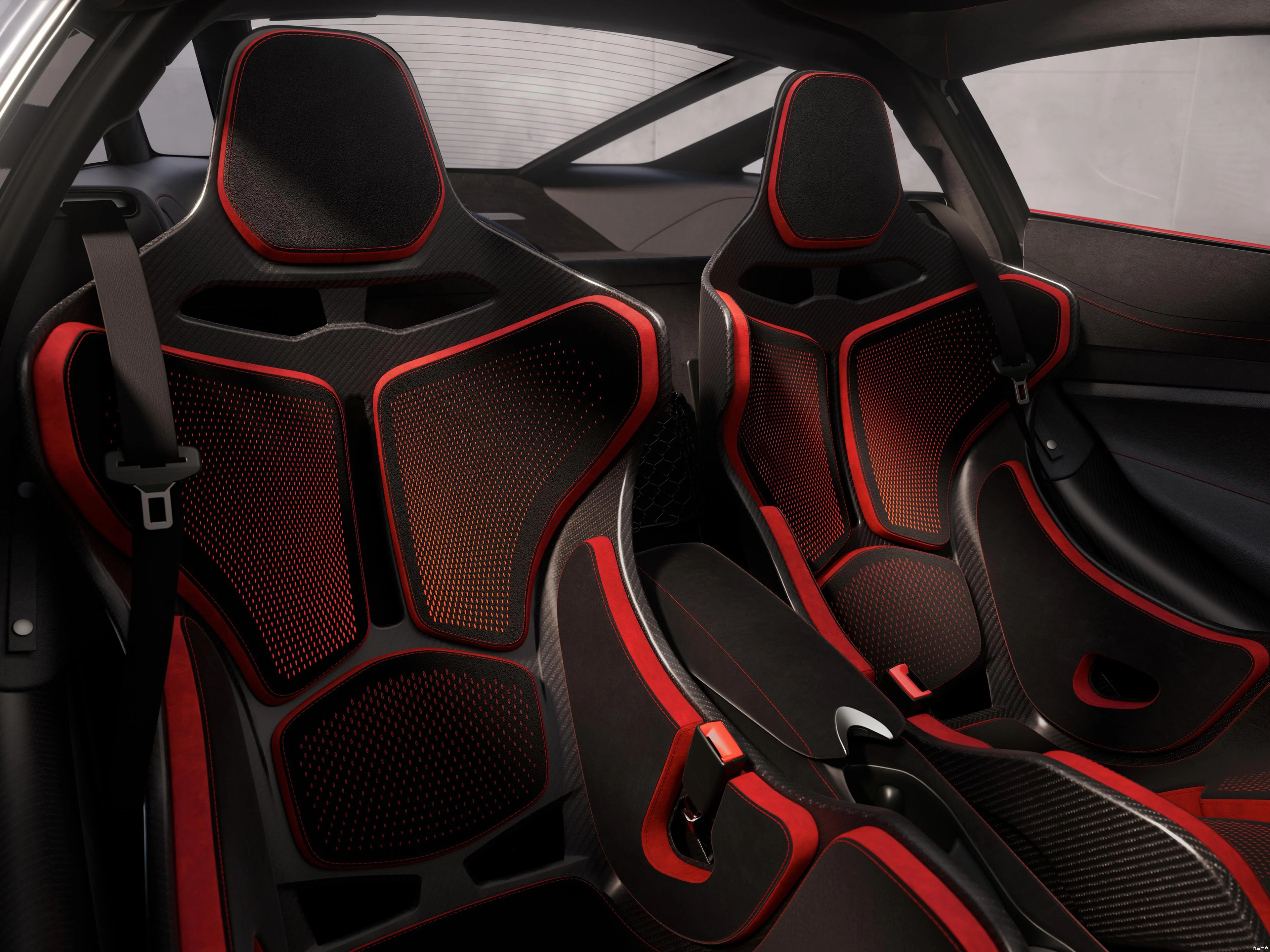McLaren 750S Coupe (2023) - Image 36