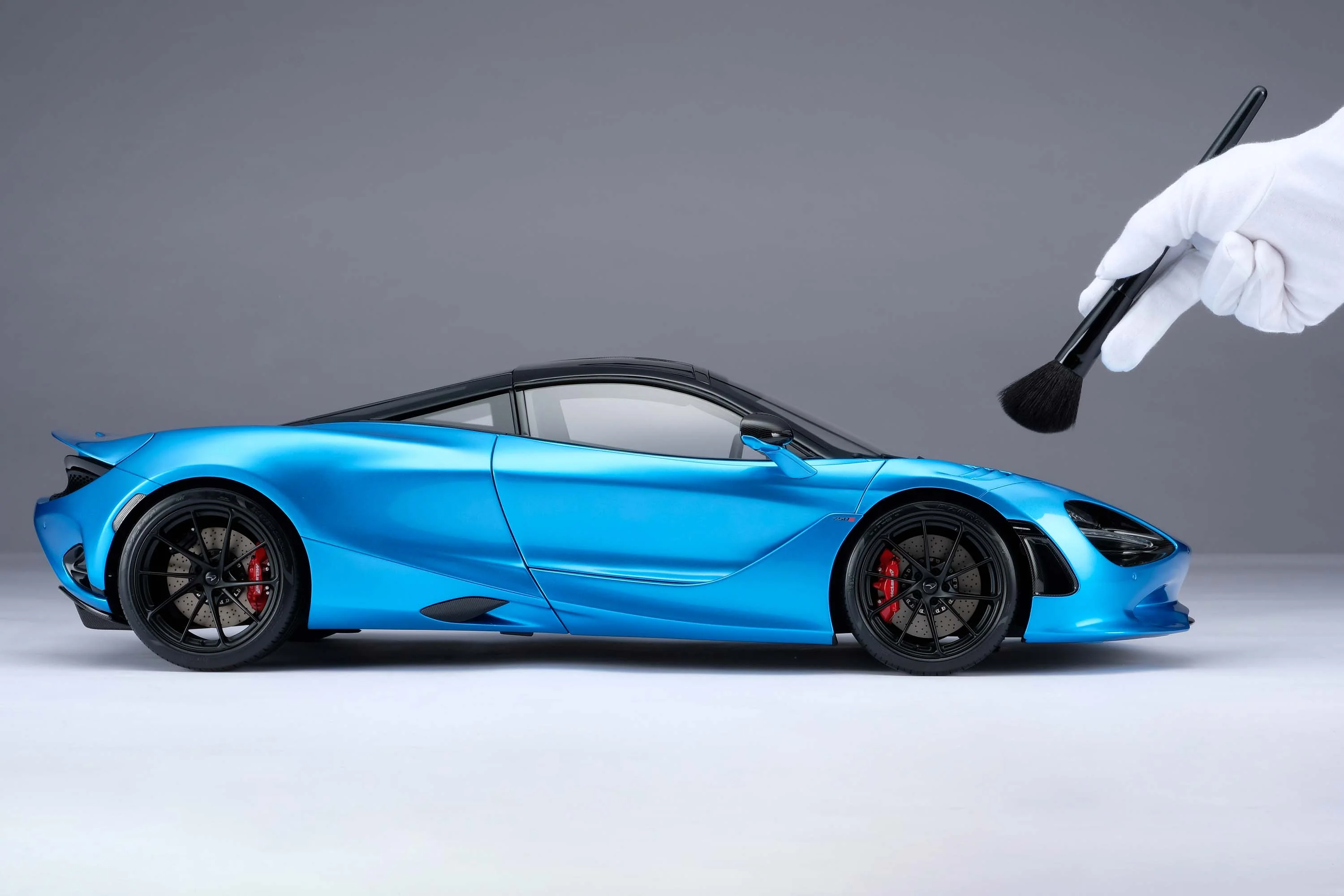 McLaren 750S Coupe (2023) - Image 4