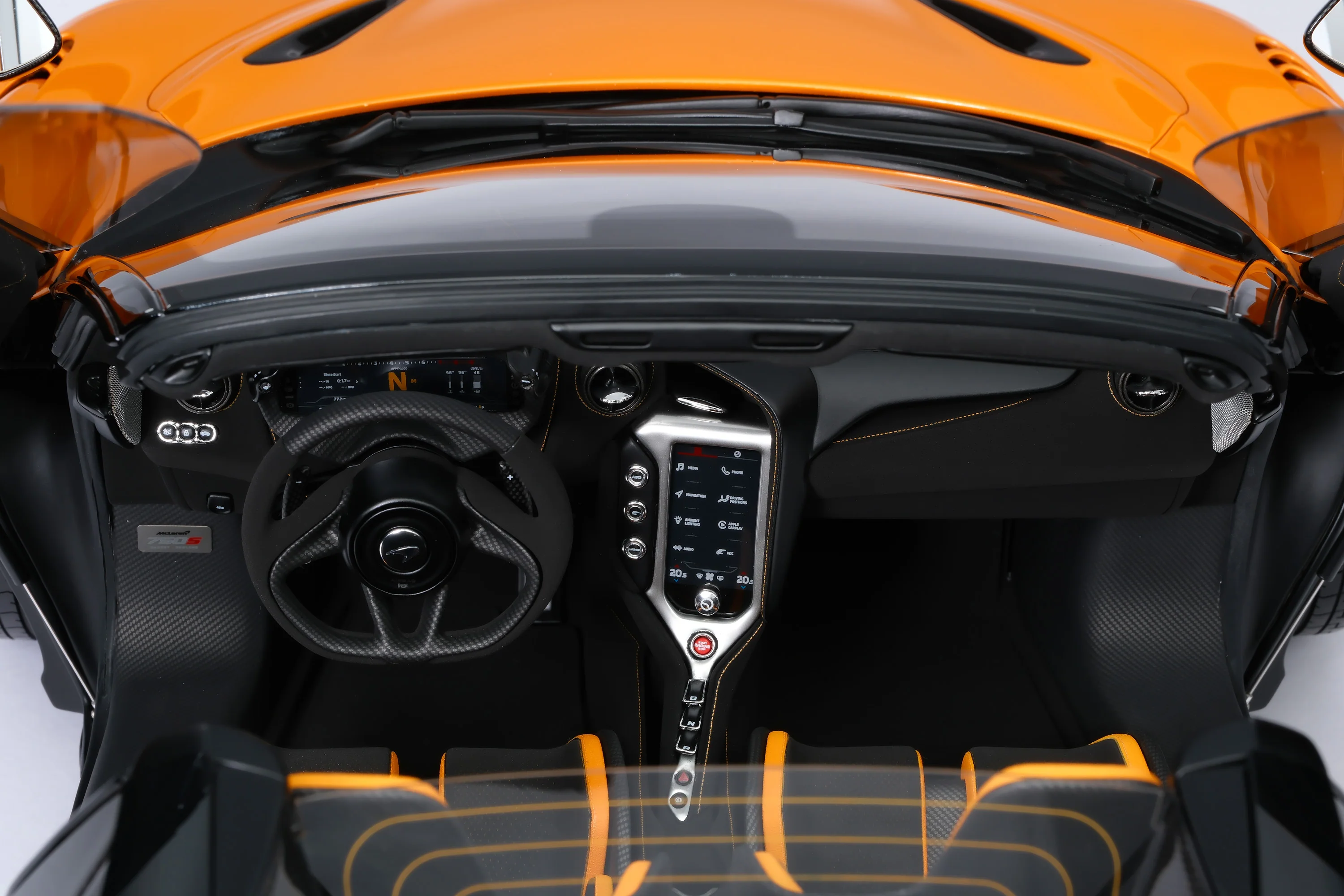 McLaren 750S Spider (2023) - Image 9