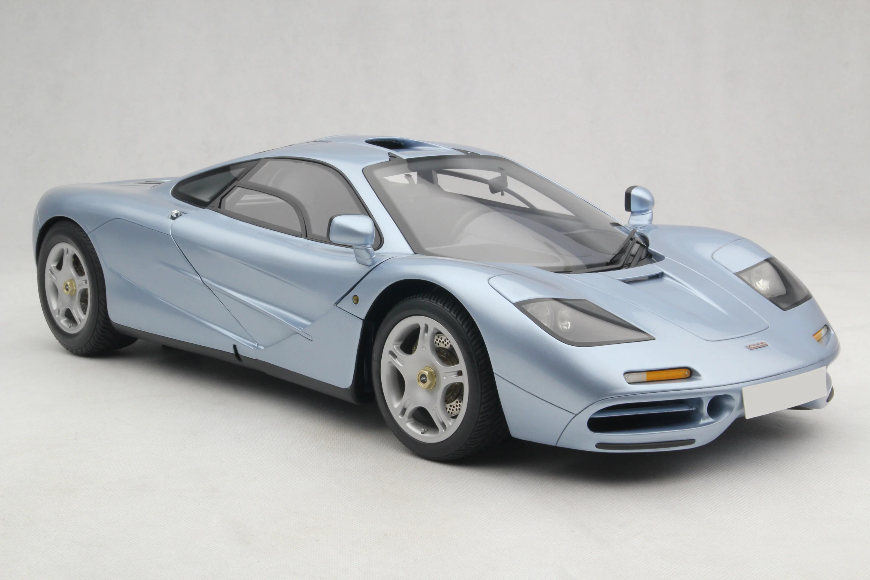 McLaren F1 (1992) - Image 17