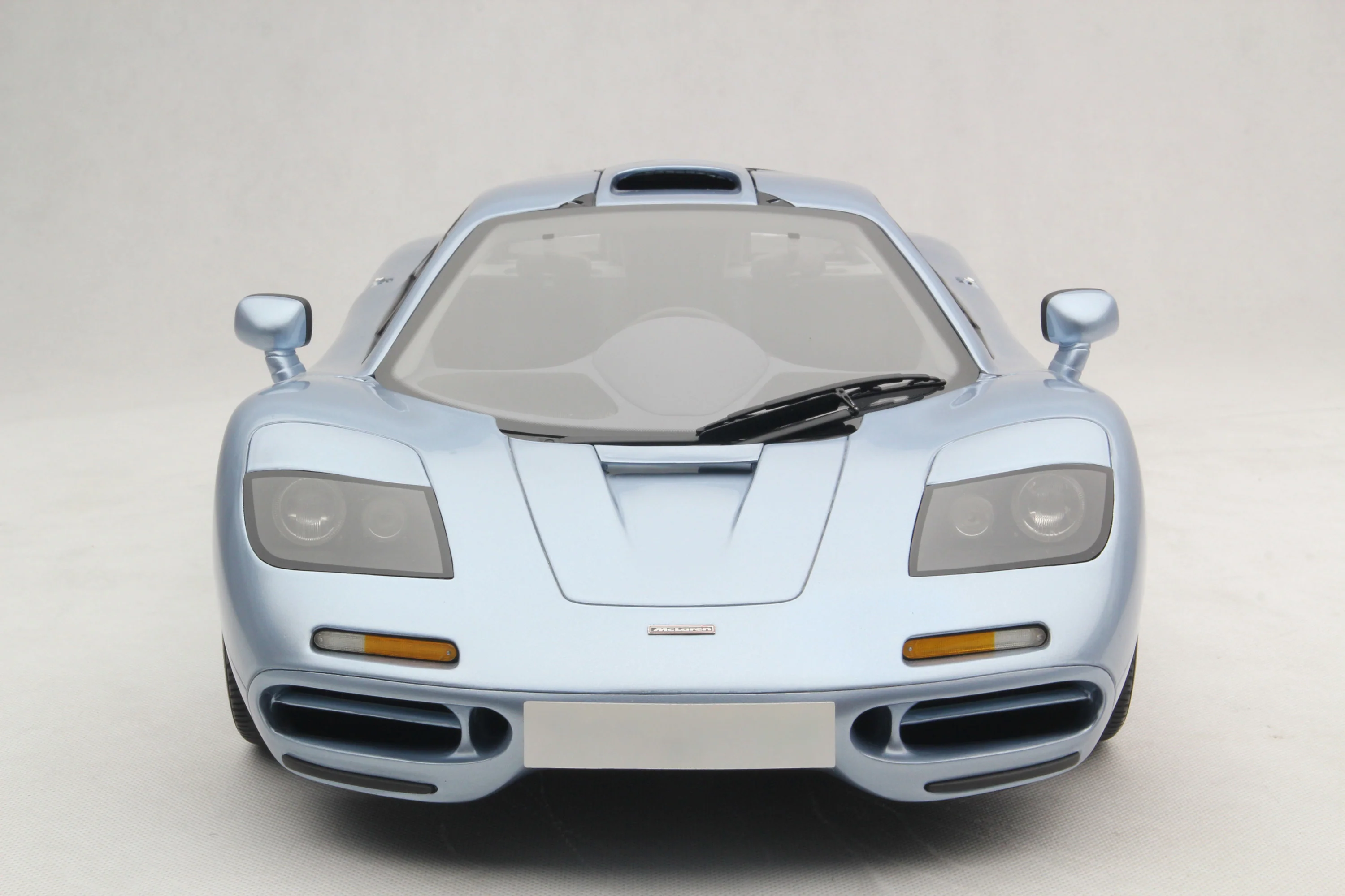 McLaren F1 (1992) - Image 18