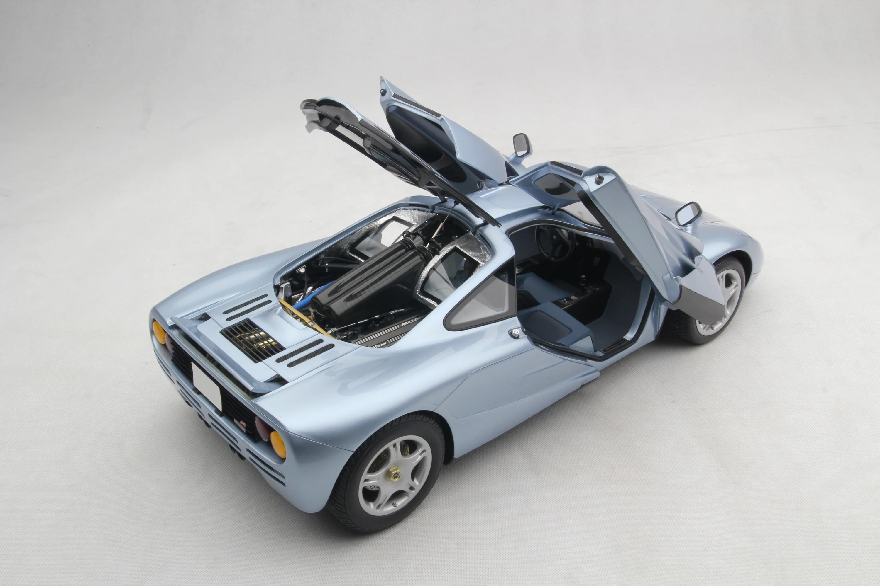 McLaren F1 (1992) - Image 21