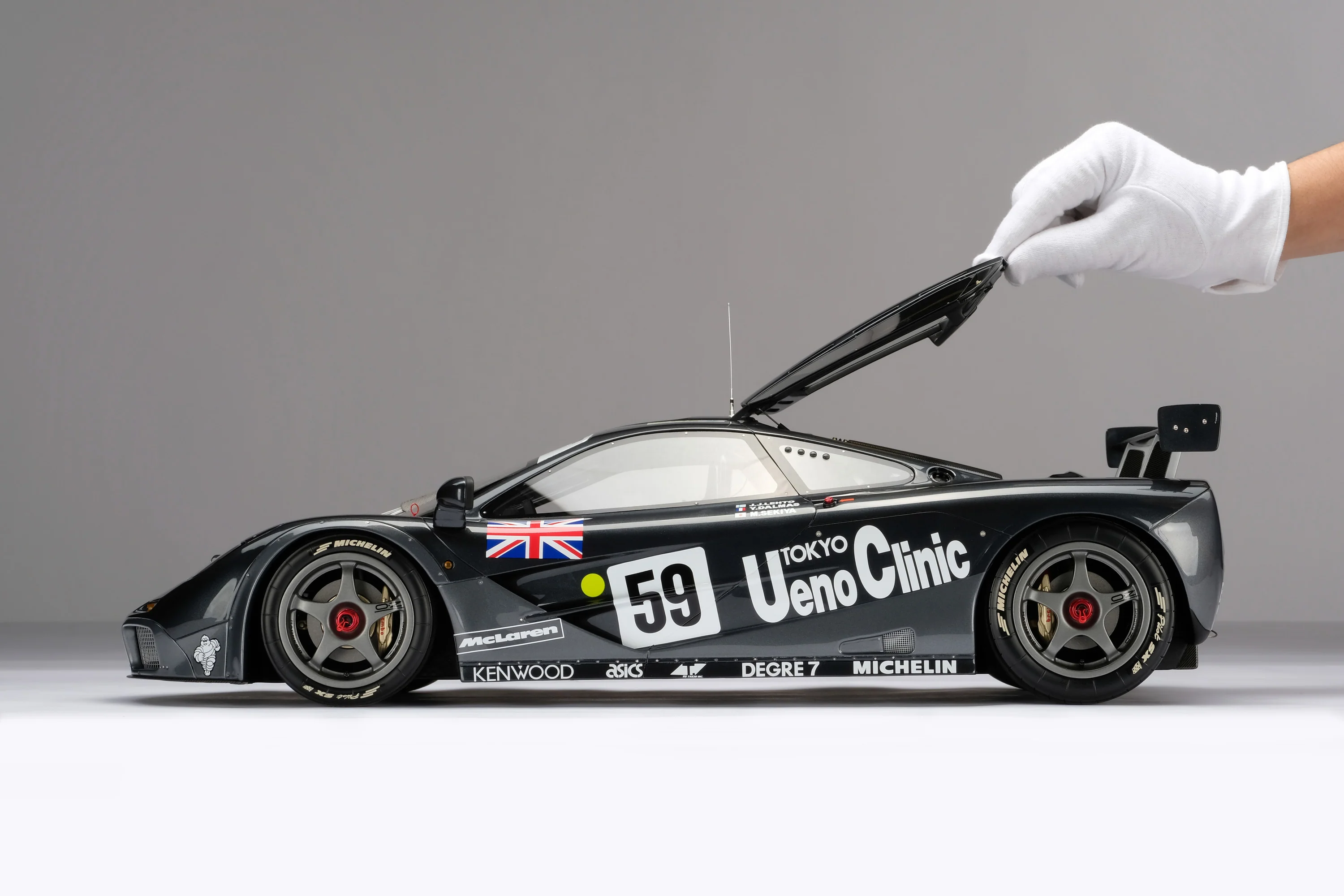 McLaren F1 GTR Ueno Clinic - 1995 Le Mans Winner - Image 3