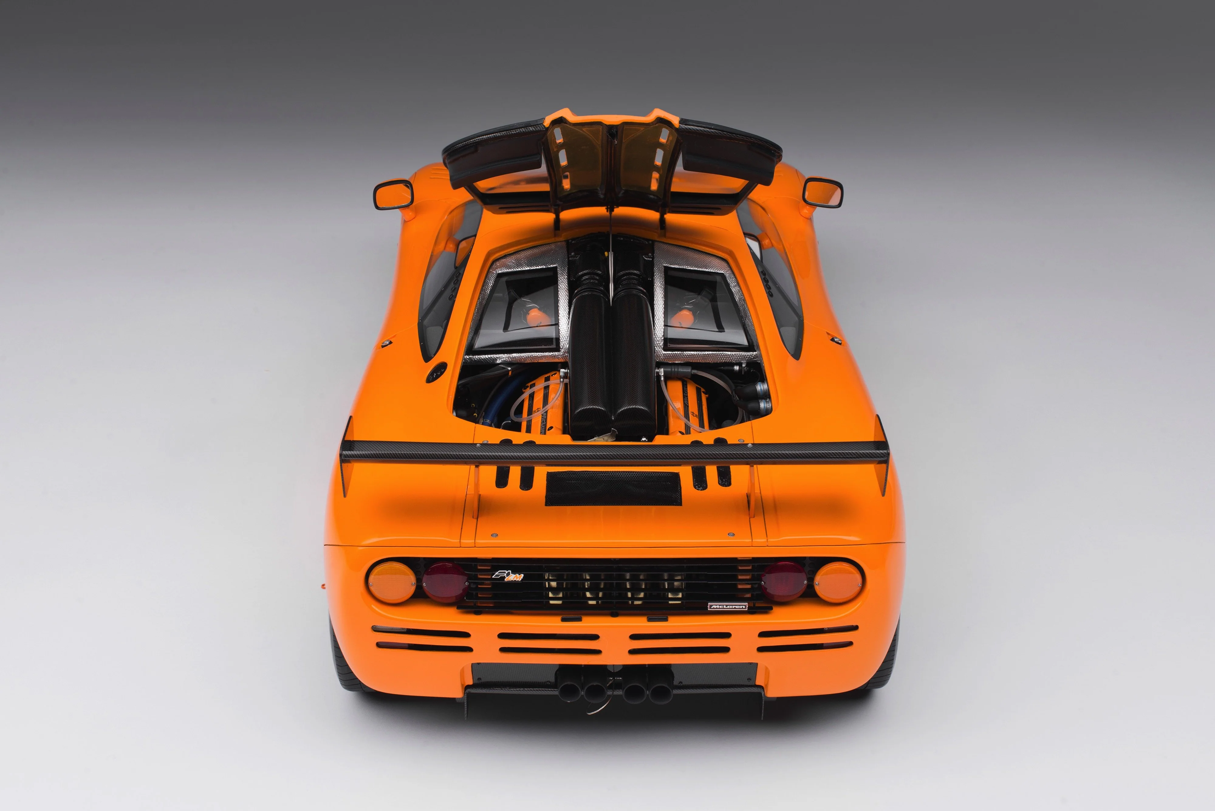 McLaren F1 LM (1995) + Gordon Murray signed Copy of "Driving Ambition" - Image 10