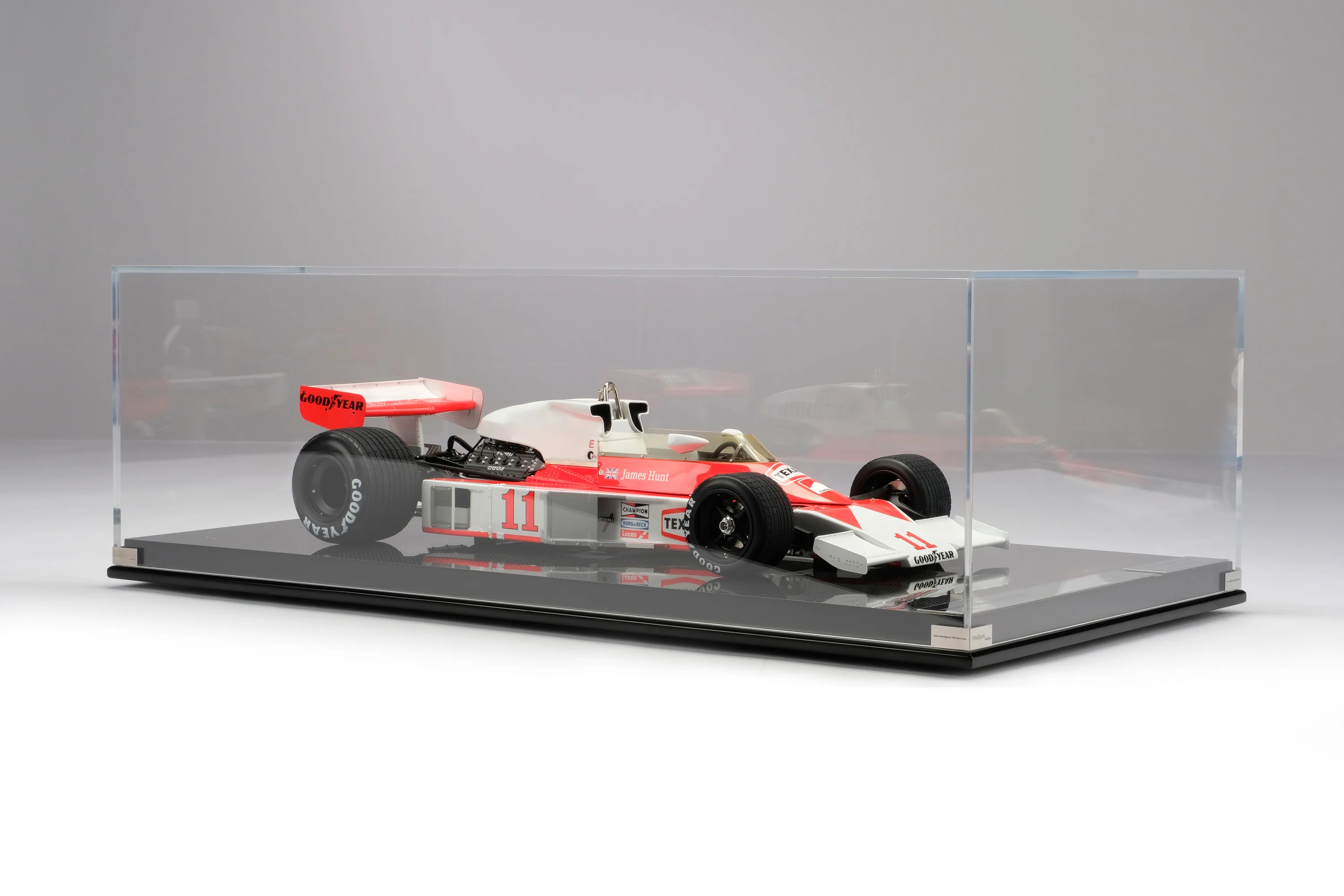 McLaren M23D - 1976 Japanese Grand Prix - Image 17