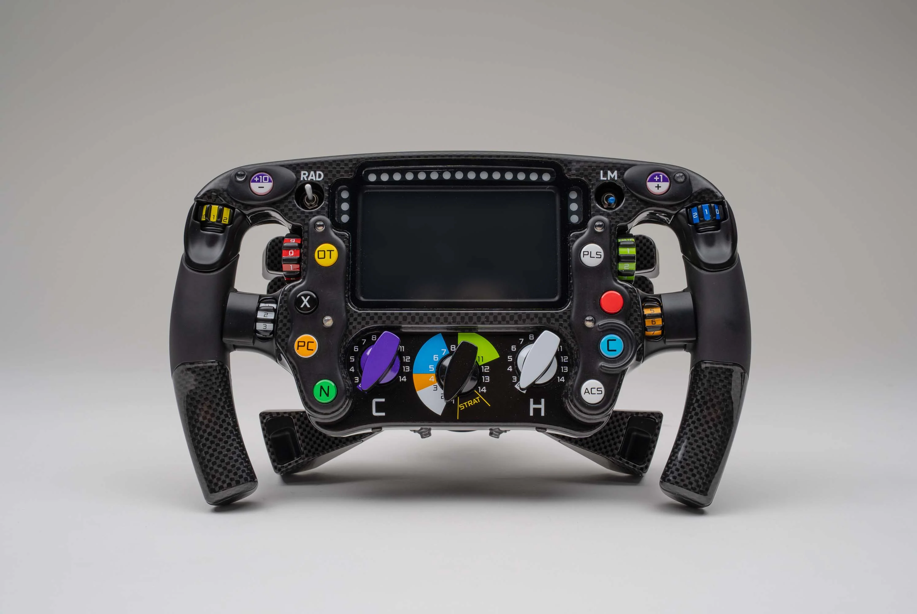 McLaren MCL38 Steering Wheel (2024) - Image 21