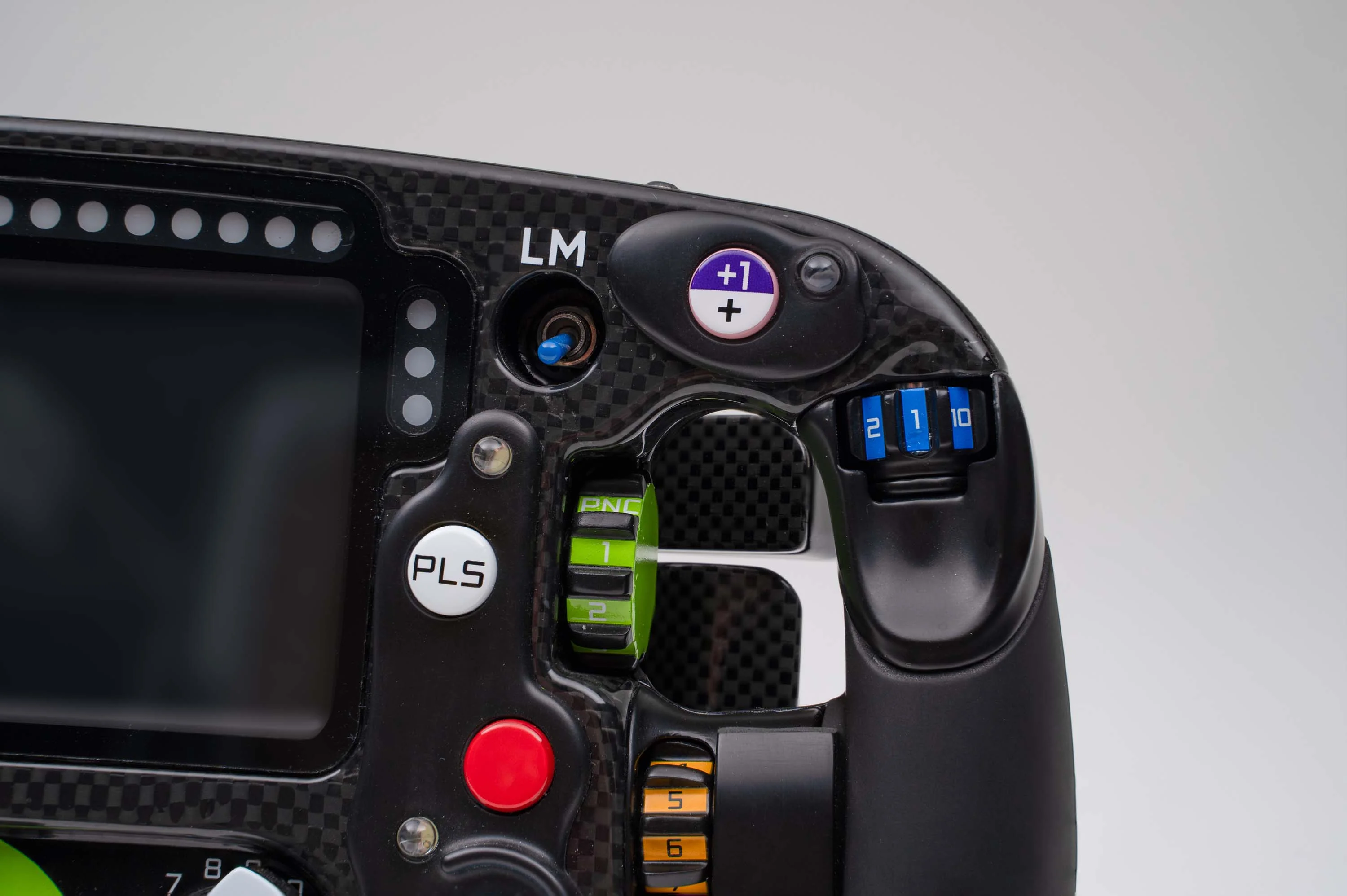 McLaren MCL38 Steering Wheel (2024) - Image 6