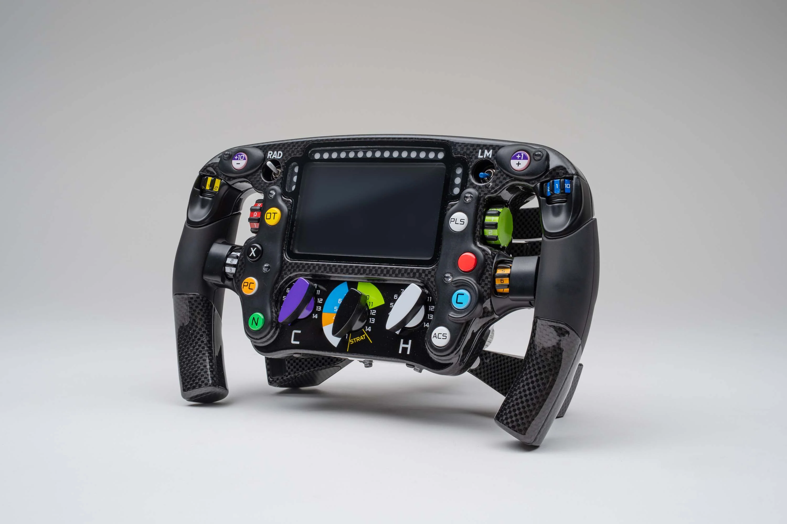 McLaren MCL38 Steering Wheel (2024) - Image 8