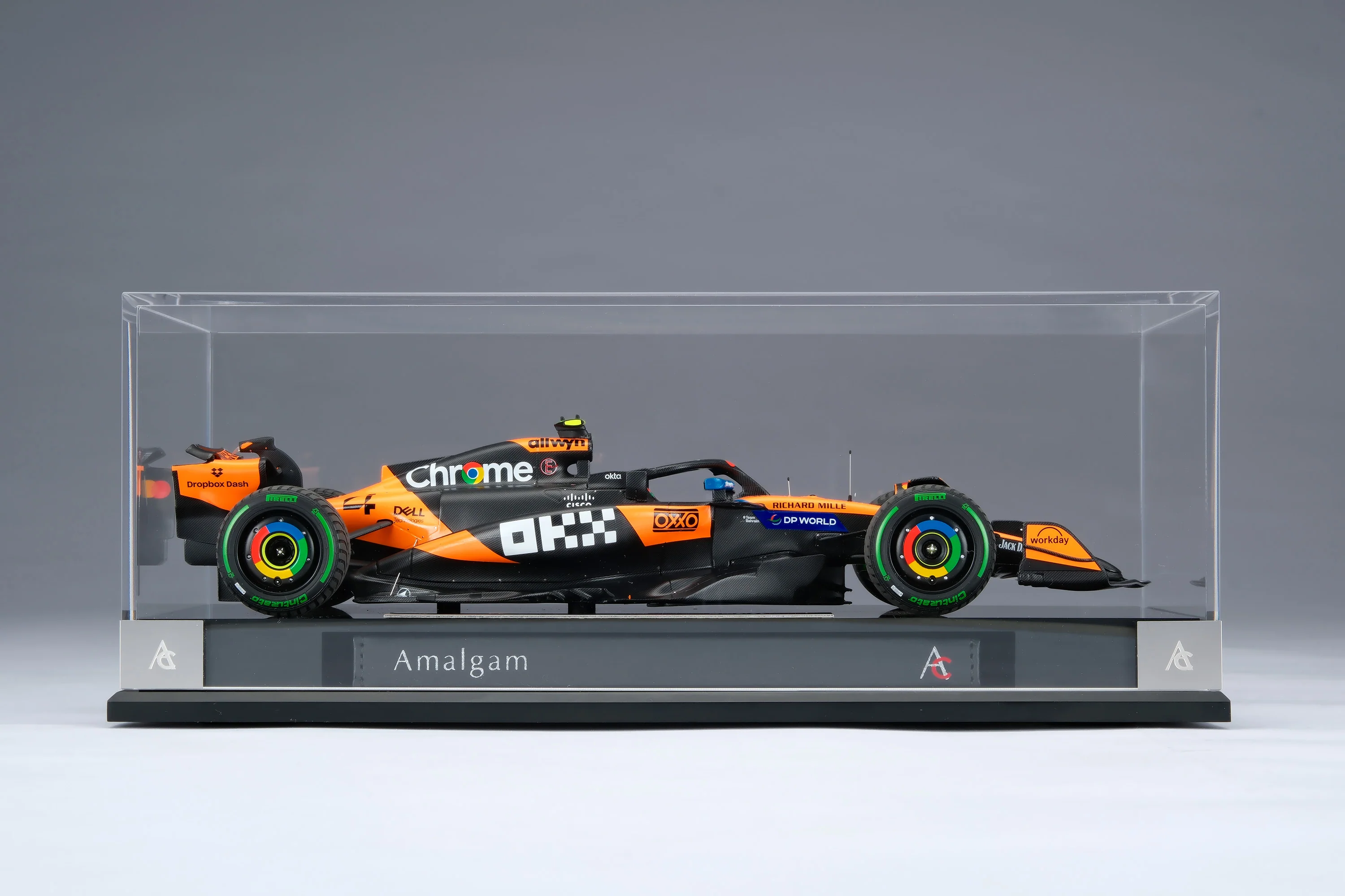 McLaren MCL39 - 2025 Australian Grand Prix - Image 15