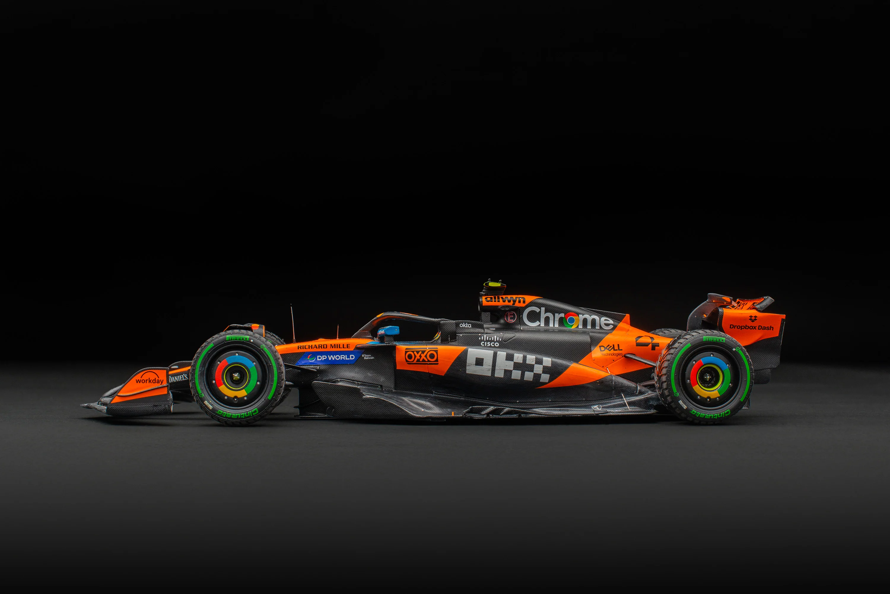 McLaren MCL39 - Australian Grand Prix - Race Weathered - Lando Norris - Image 13