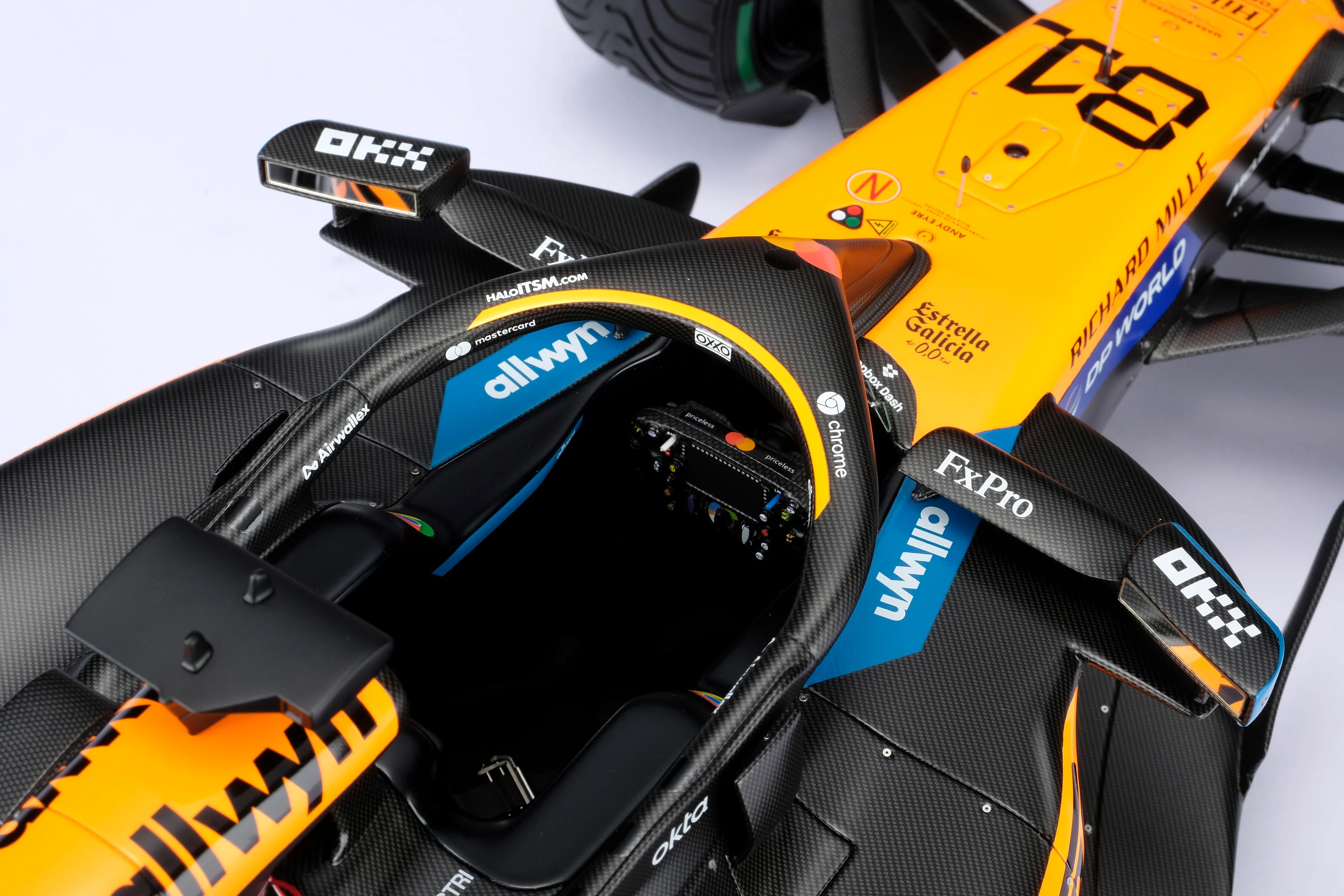 McLaren MCL39 - 2025 Australian Grand Prix - Image 13