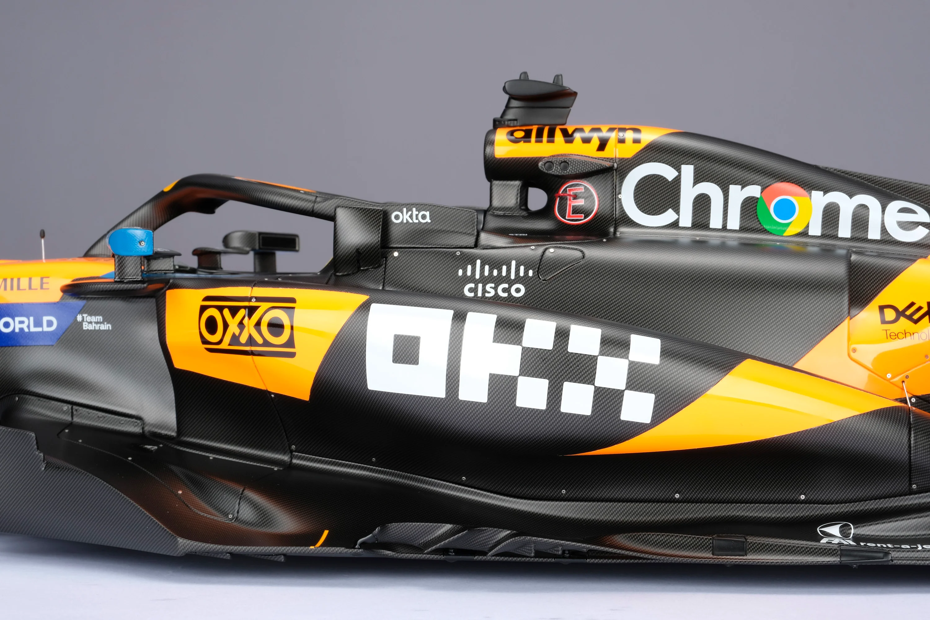 McLaren MCL39 - 2025 Australian Grand Prix - Image 15