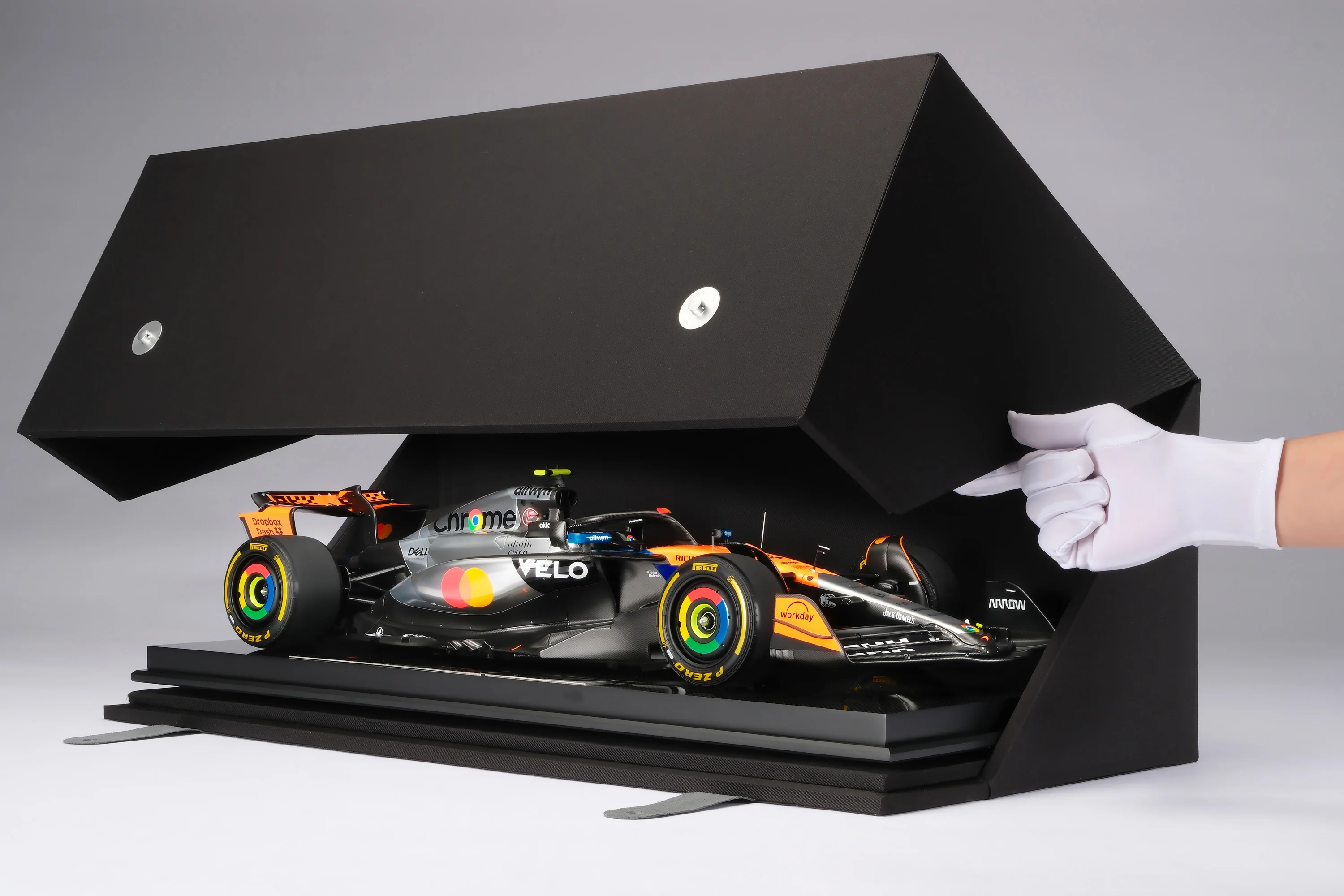 McLaren MCL39 - 2025 British Grand Prix - Image 19