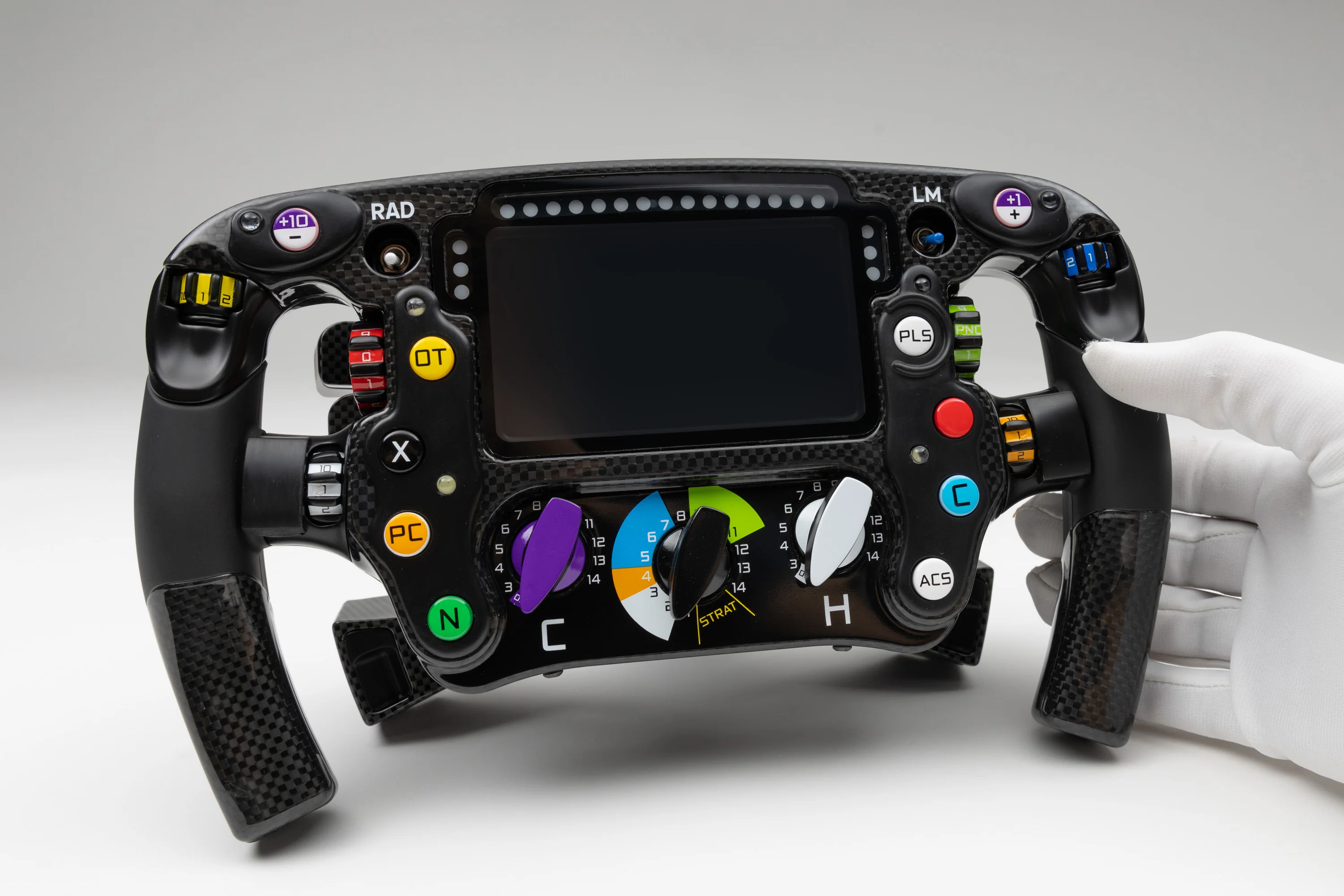 McLaren MCL39 Steering Wheel (2025) - Image 4