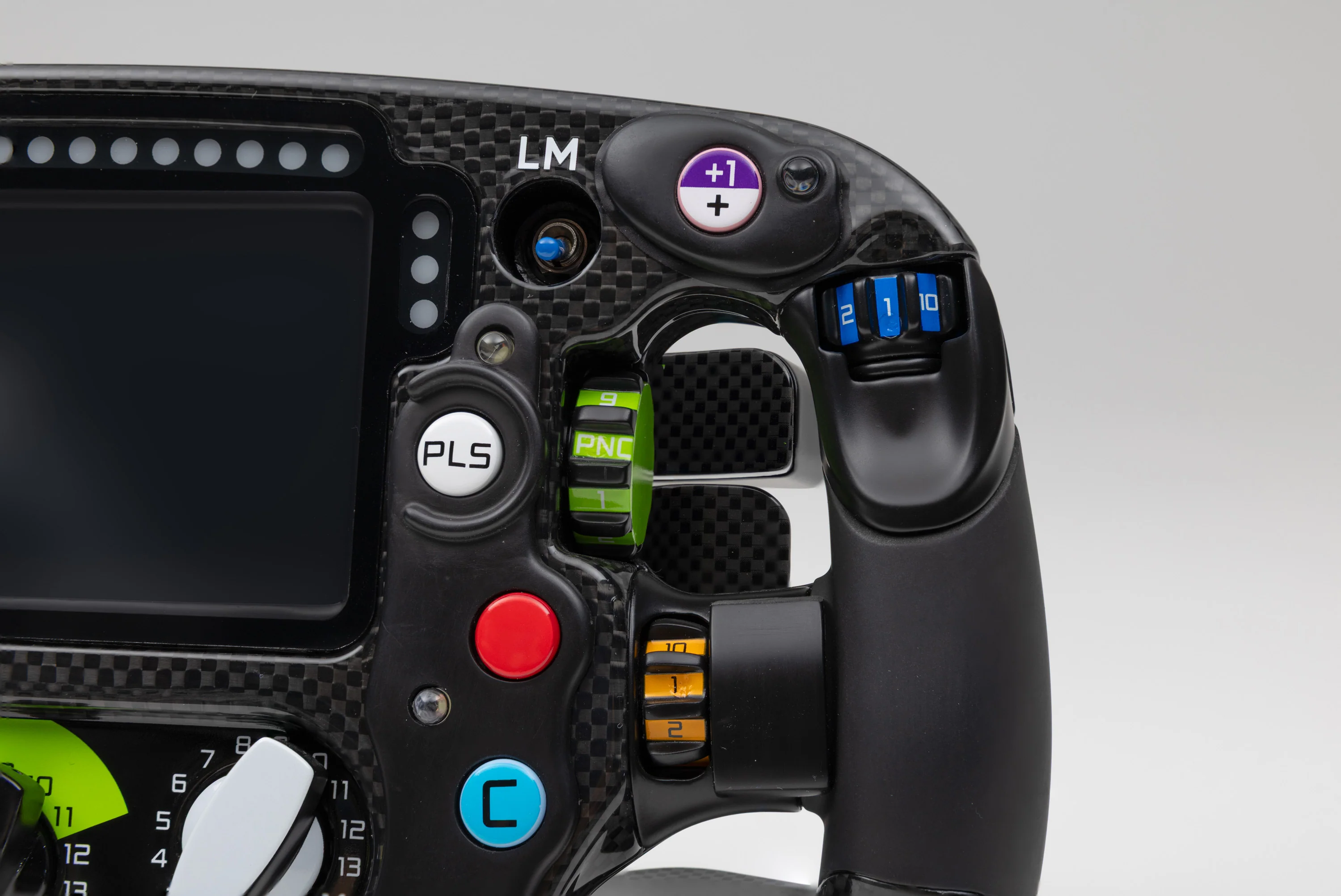 McLaren MCL39 Steering Wheel (2025) - Image 7