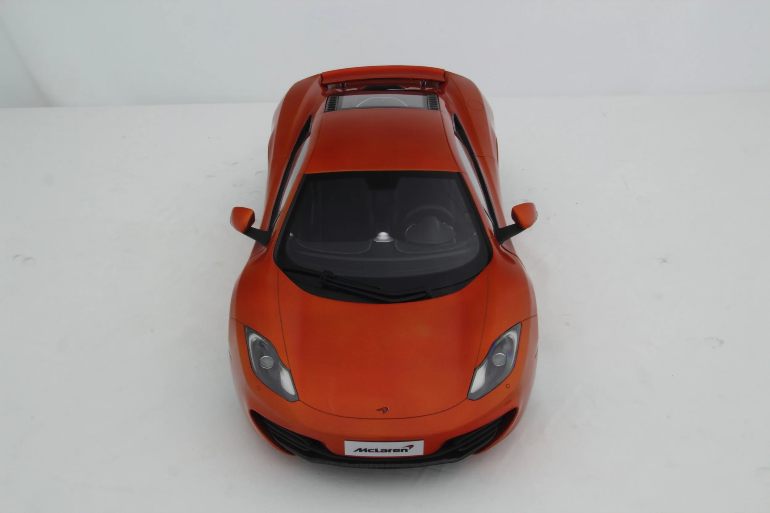 McLaren MP4-12C (2011) - Image 6