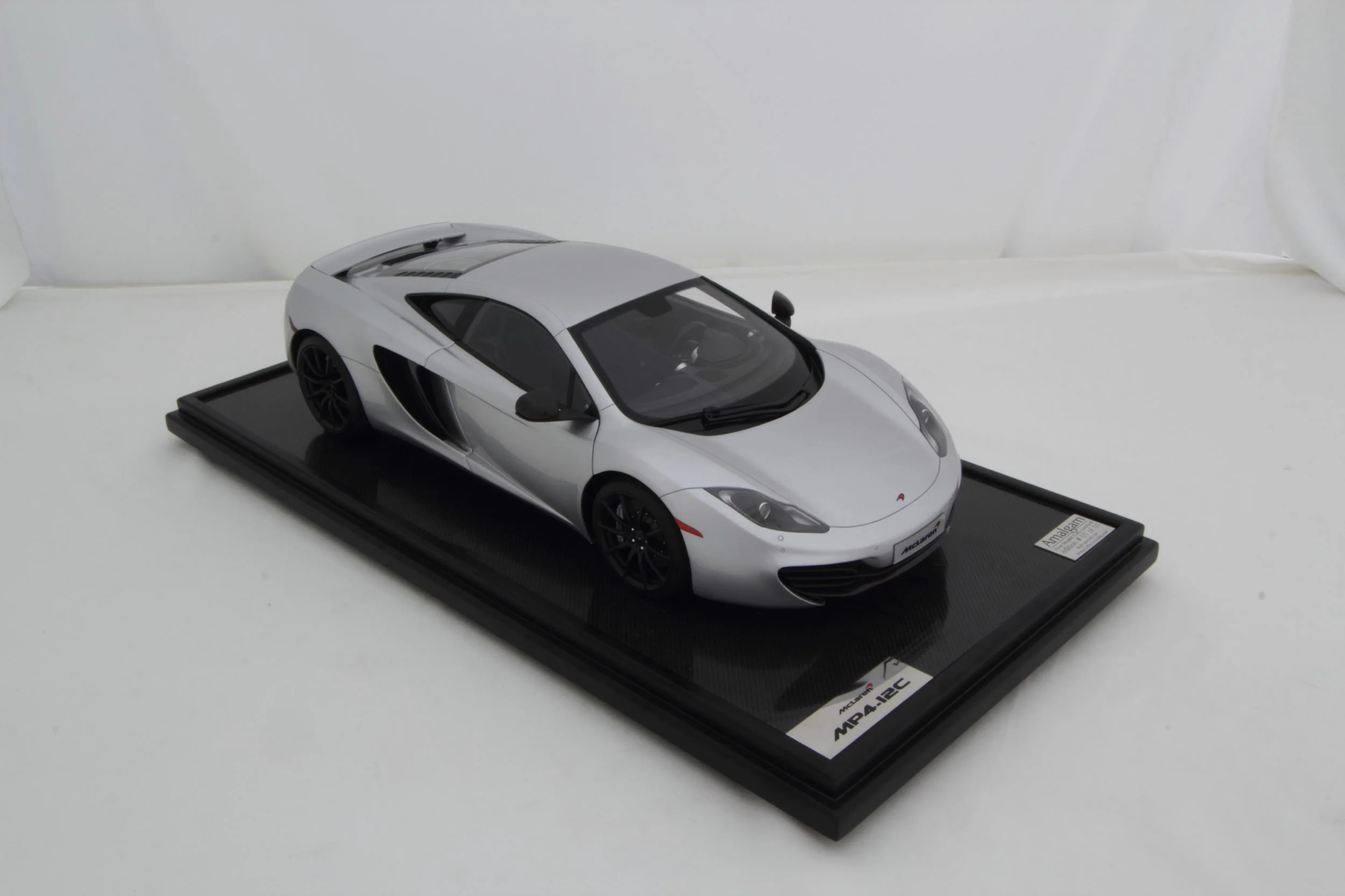 McLaren MP4-12C (2011) - Image 11