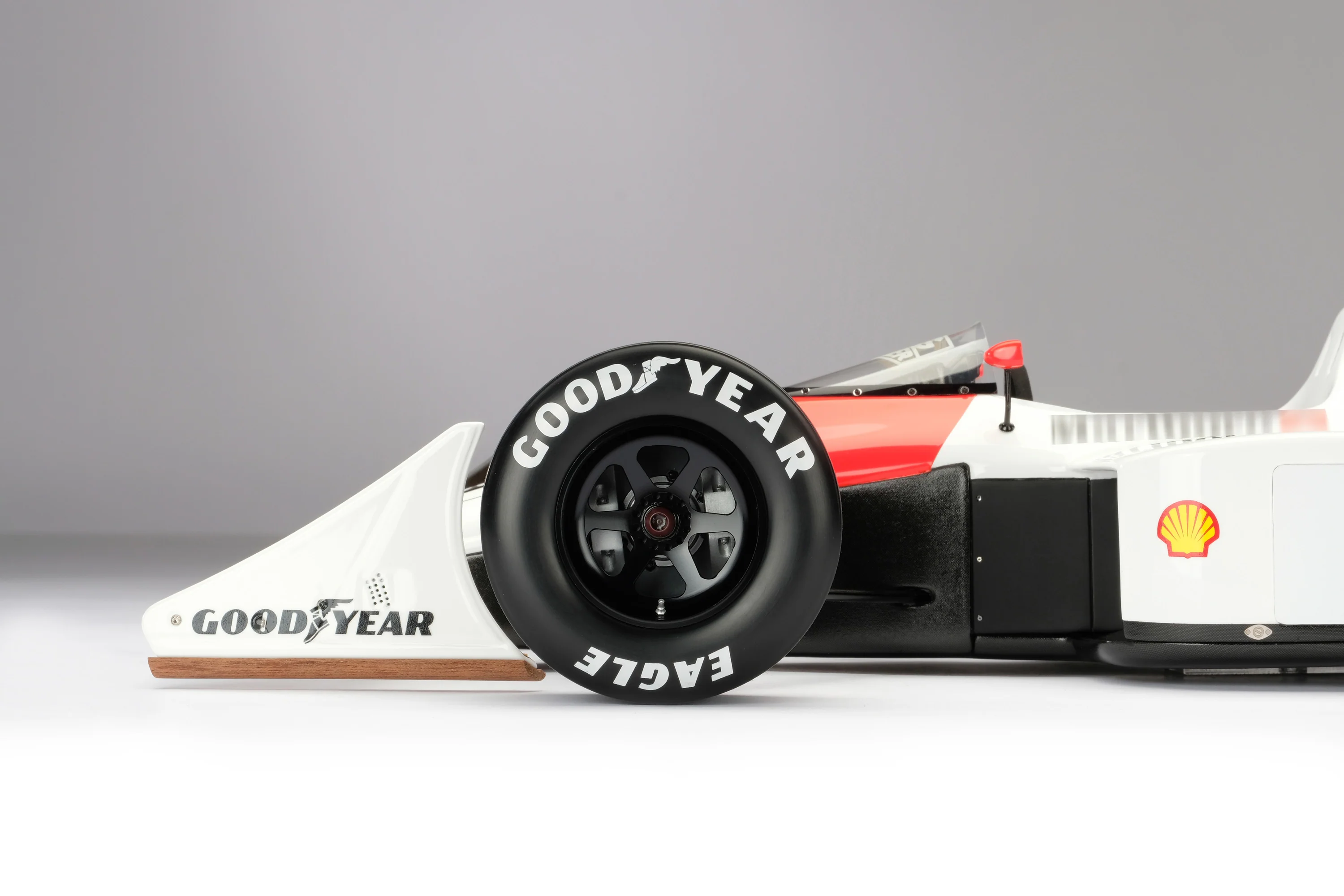 McLaren MP4/4 - 1988 Japanese Grand Prix - Image 20