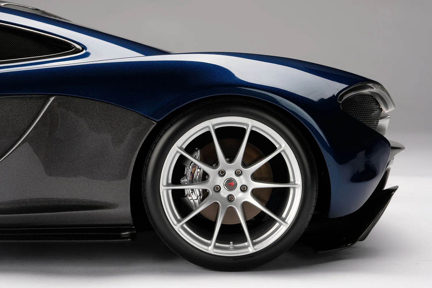 McLaren P1 (2012) - Image 30