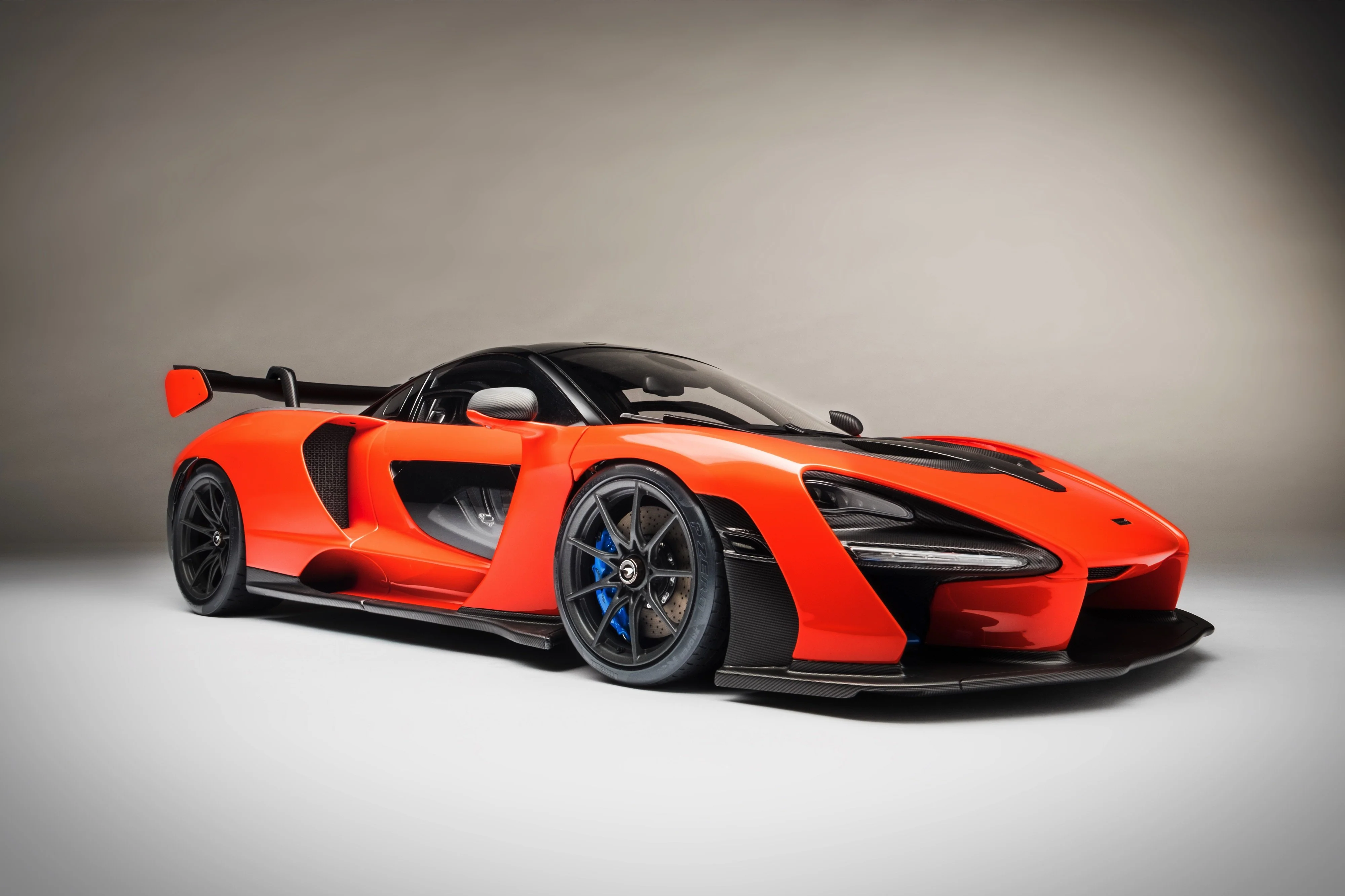 McLaren Senna (2018) - Image 10