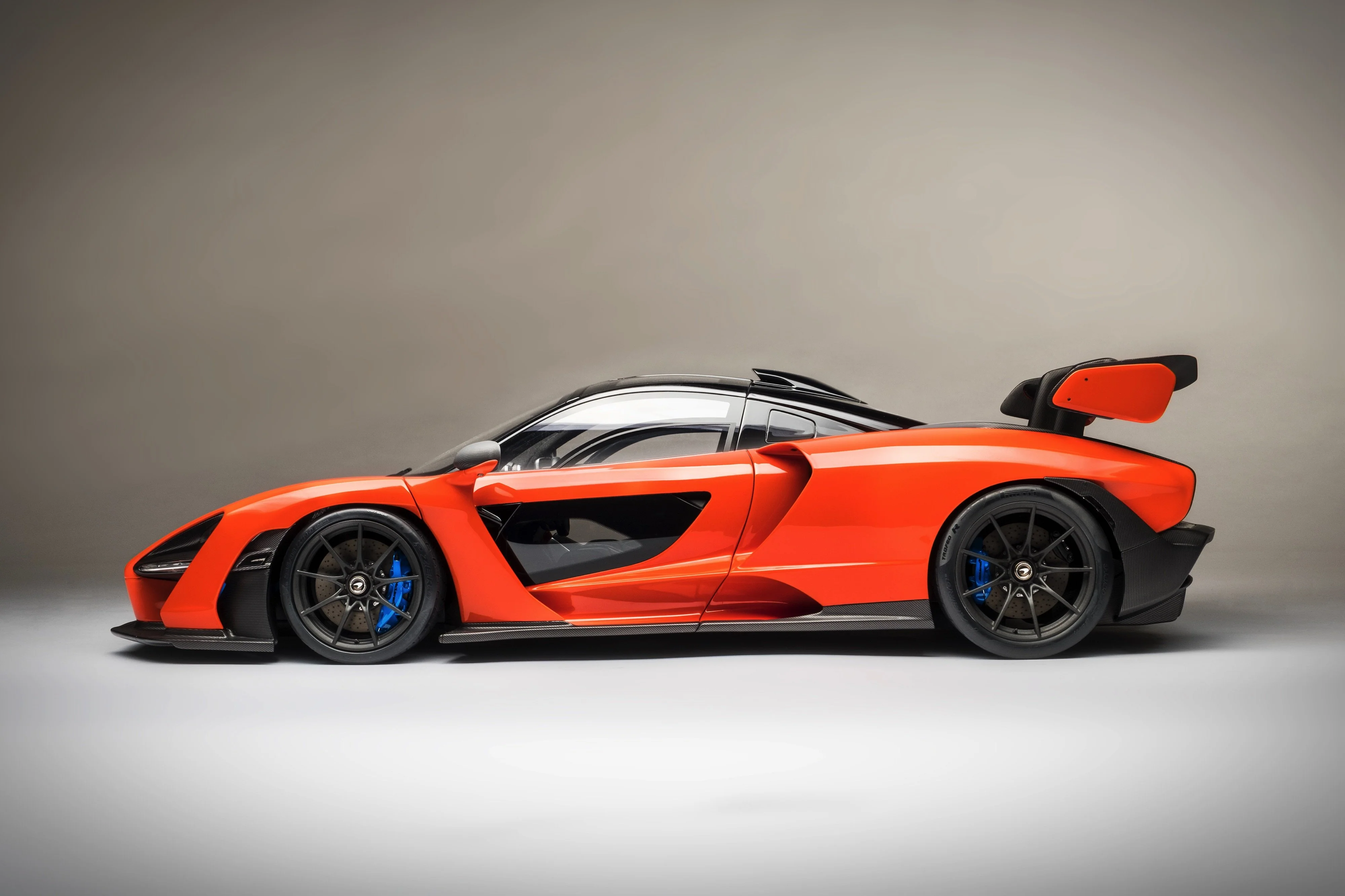 McLaren Senna (2018) - Image 9