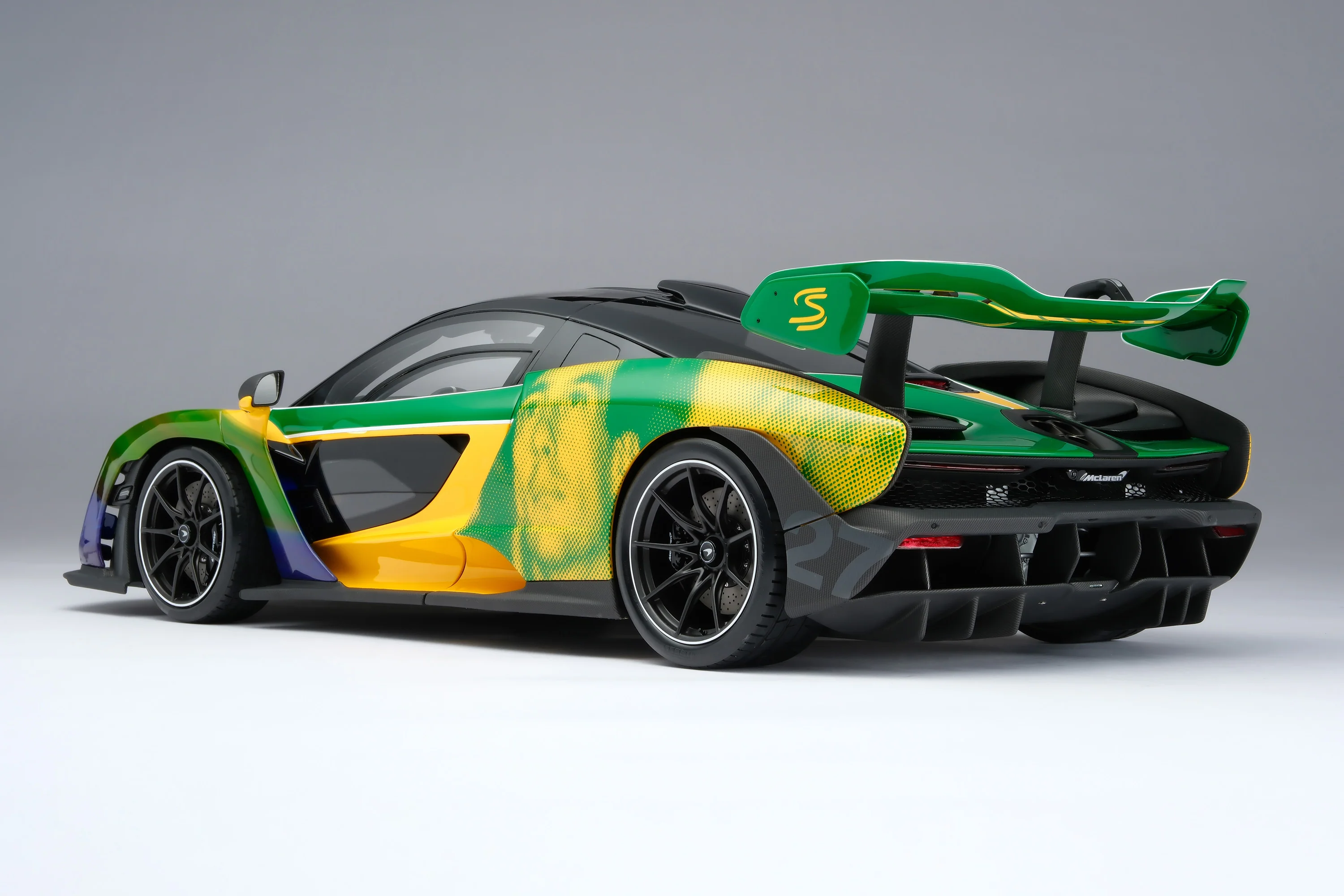 McLaren Senna in Senna Sempre Livery (2024) - Image 10