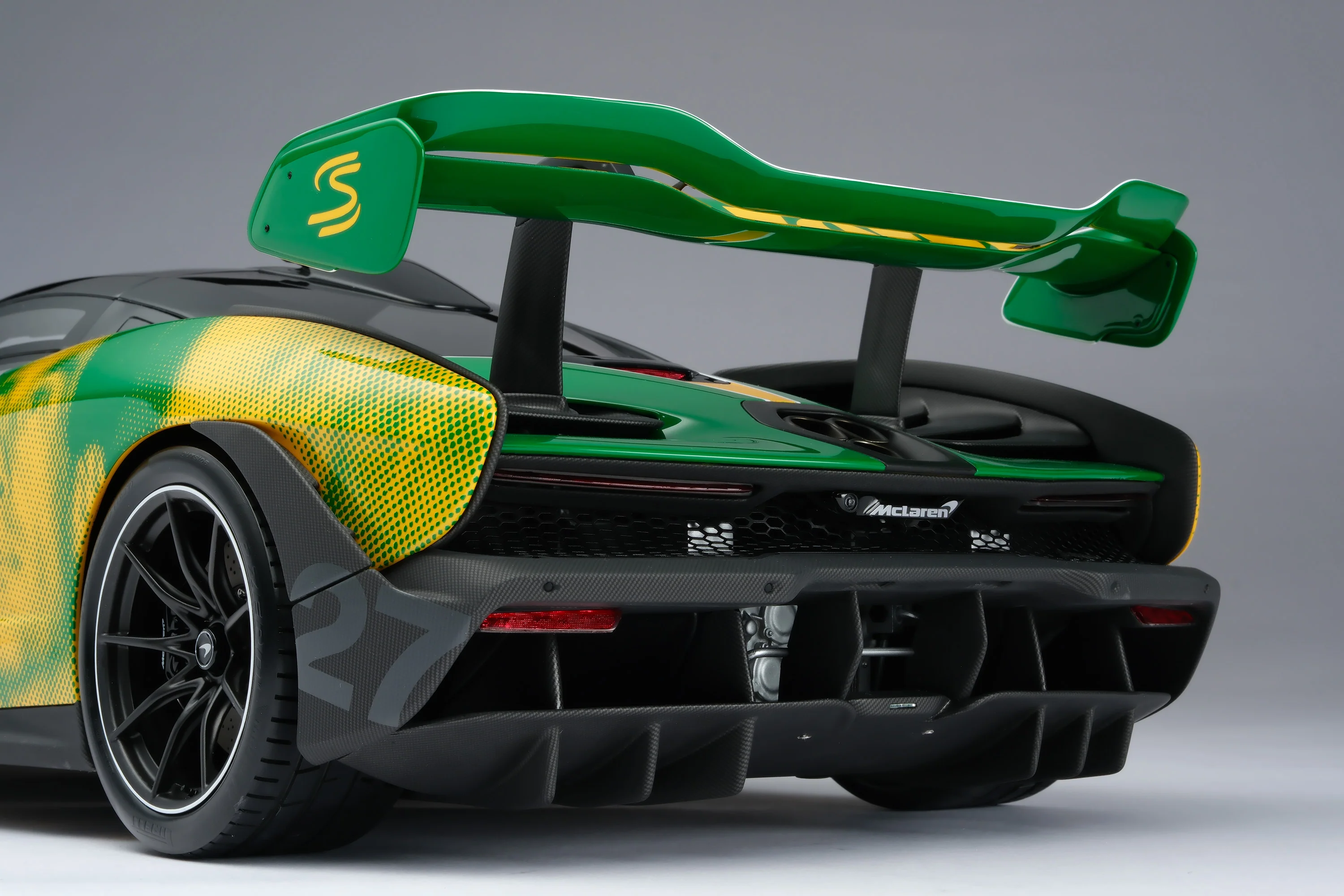 McLaren Senna in Senna Sempre Livery (2024) - Image 11