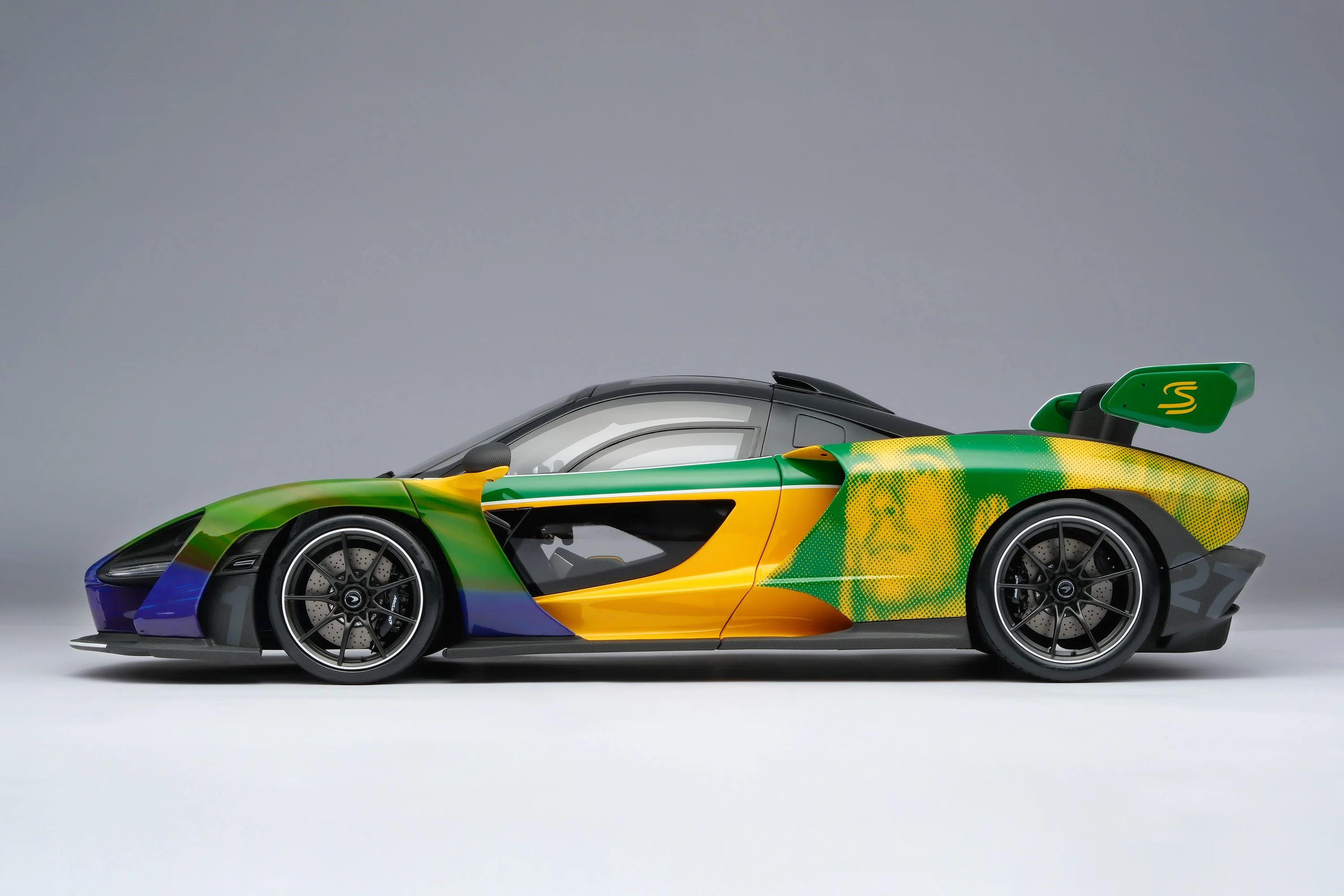 McLaren Senna in Senna Sempre Livery (2024) - Image 18