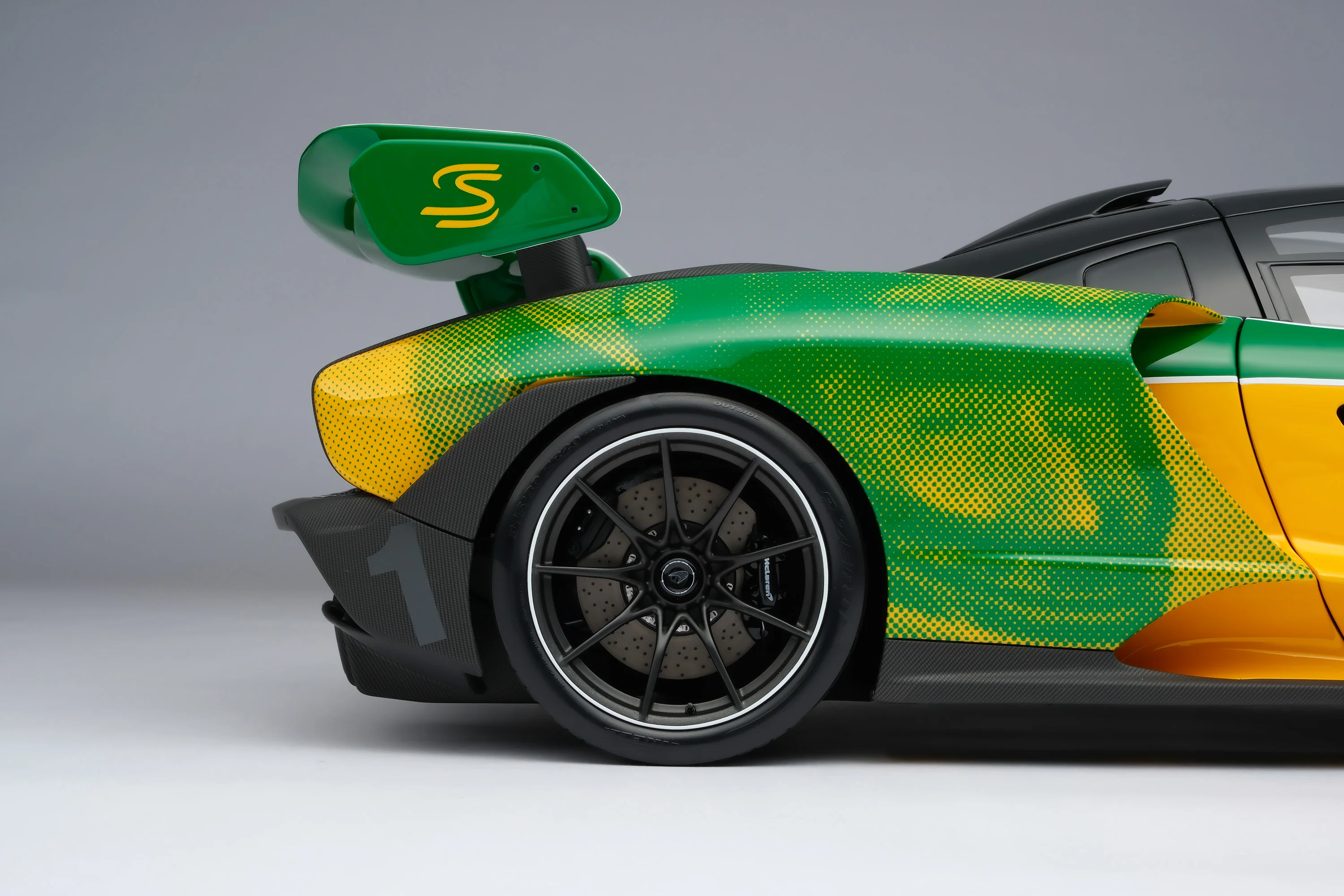 McLaren Senna in Senna Sempre Livery (2024) - Image 20