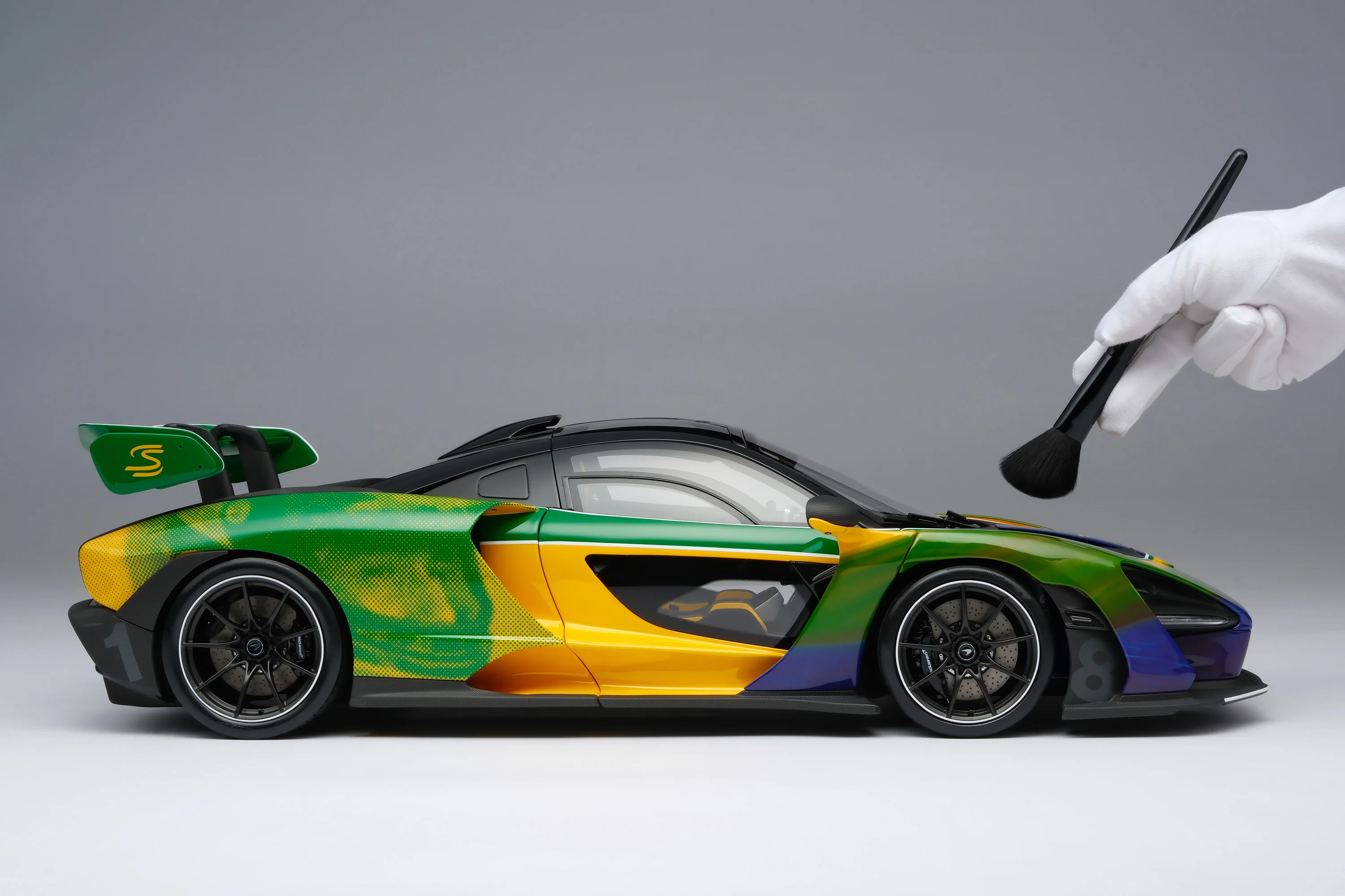 McLaren Senna in Senna Sempre Livery (2024) - Image 4