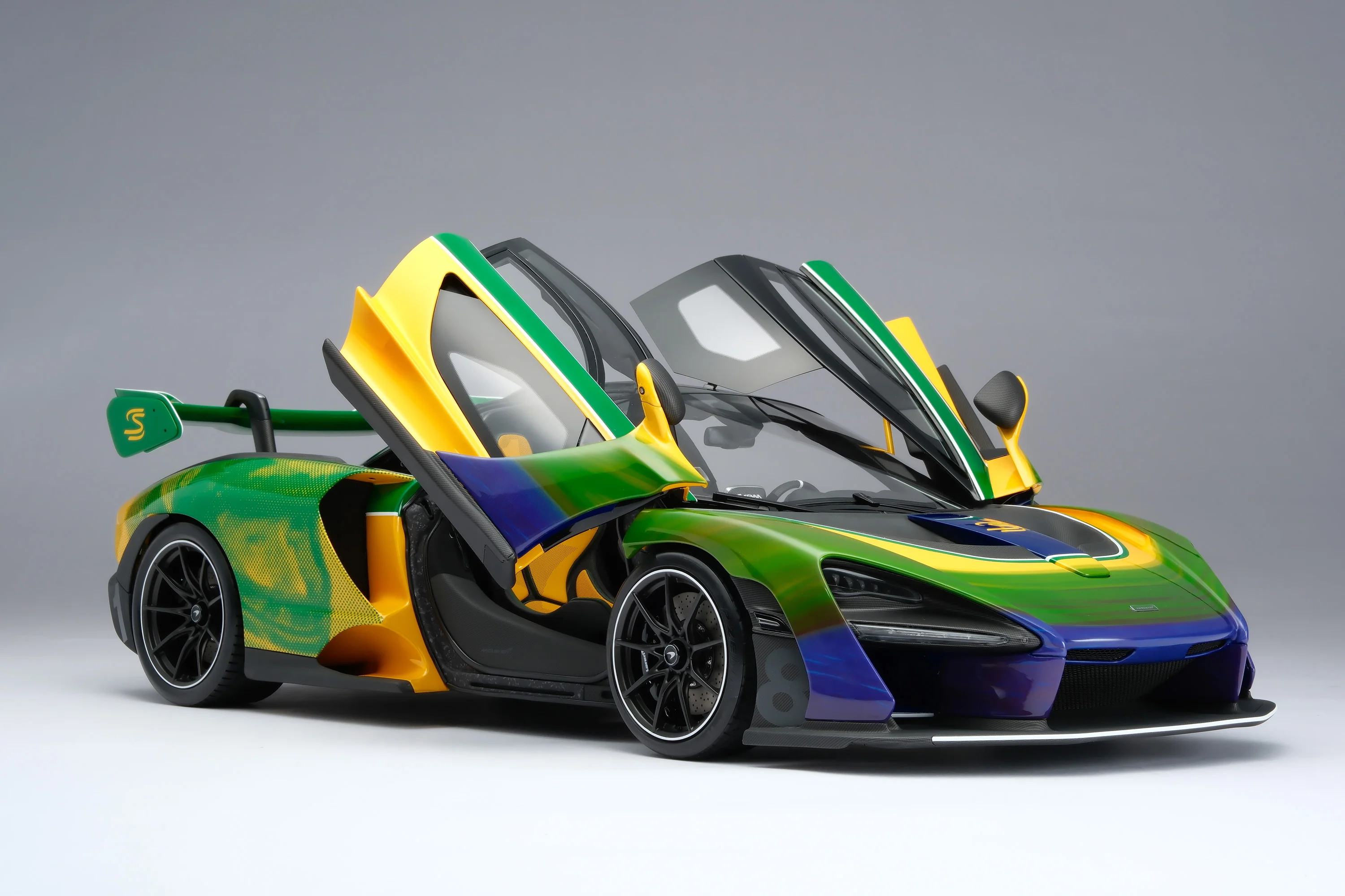 McLaren Senna in Senna Sempre Livery (2024) - Image 8
