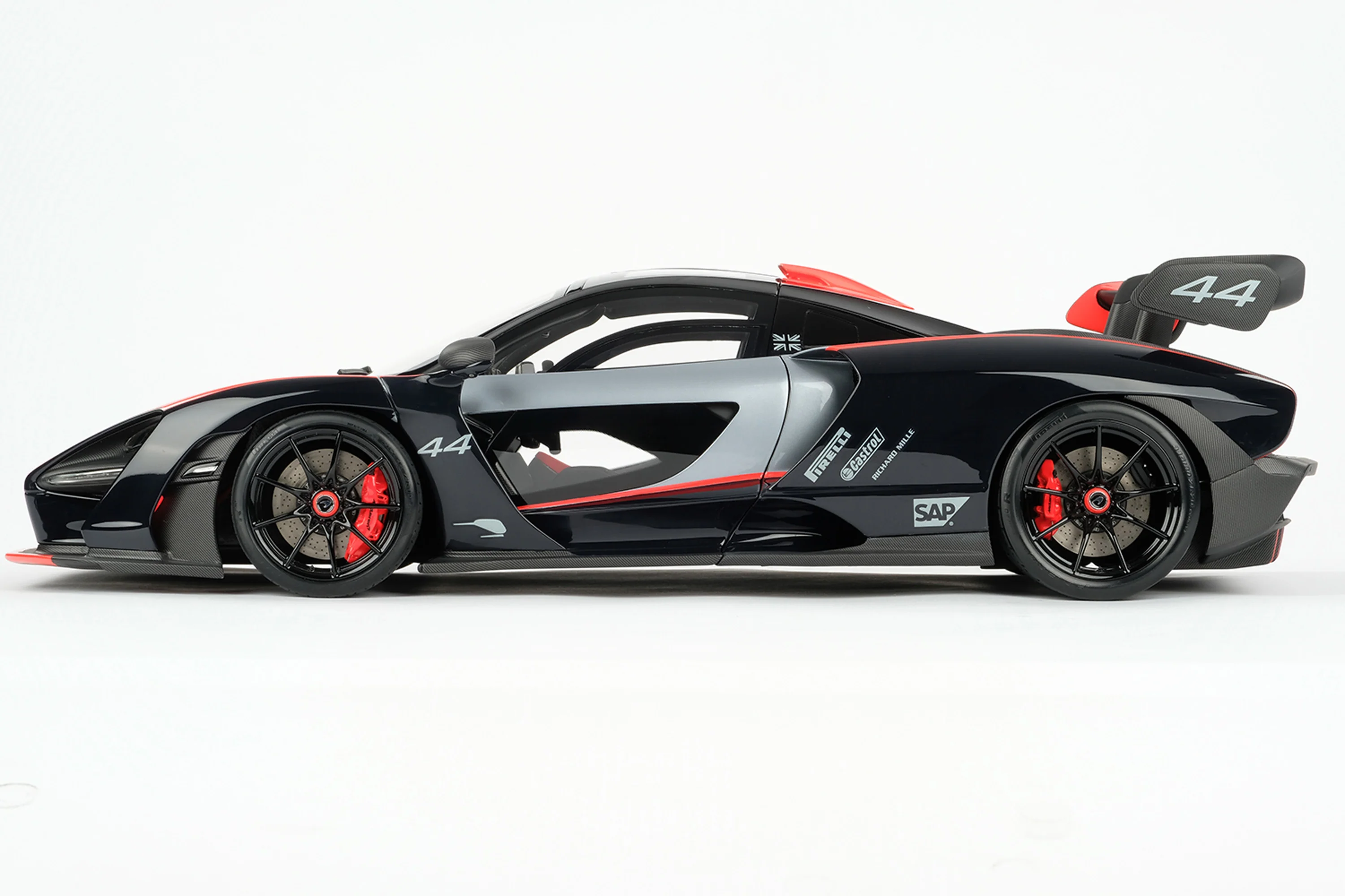 McLaren Senna - Tailor Made - Image 26