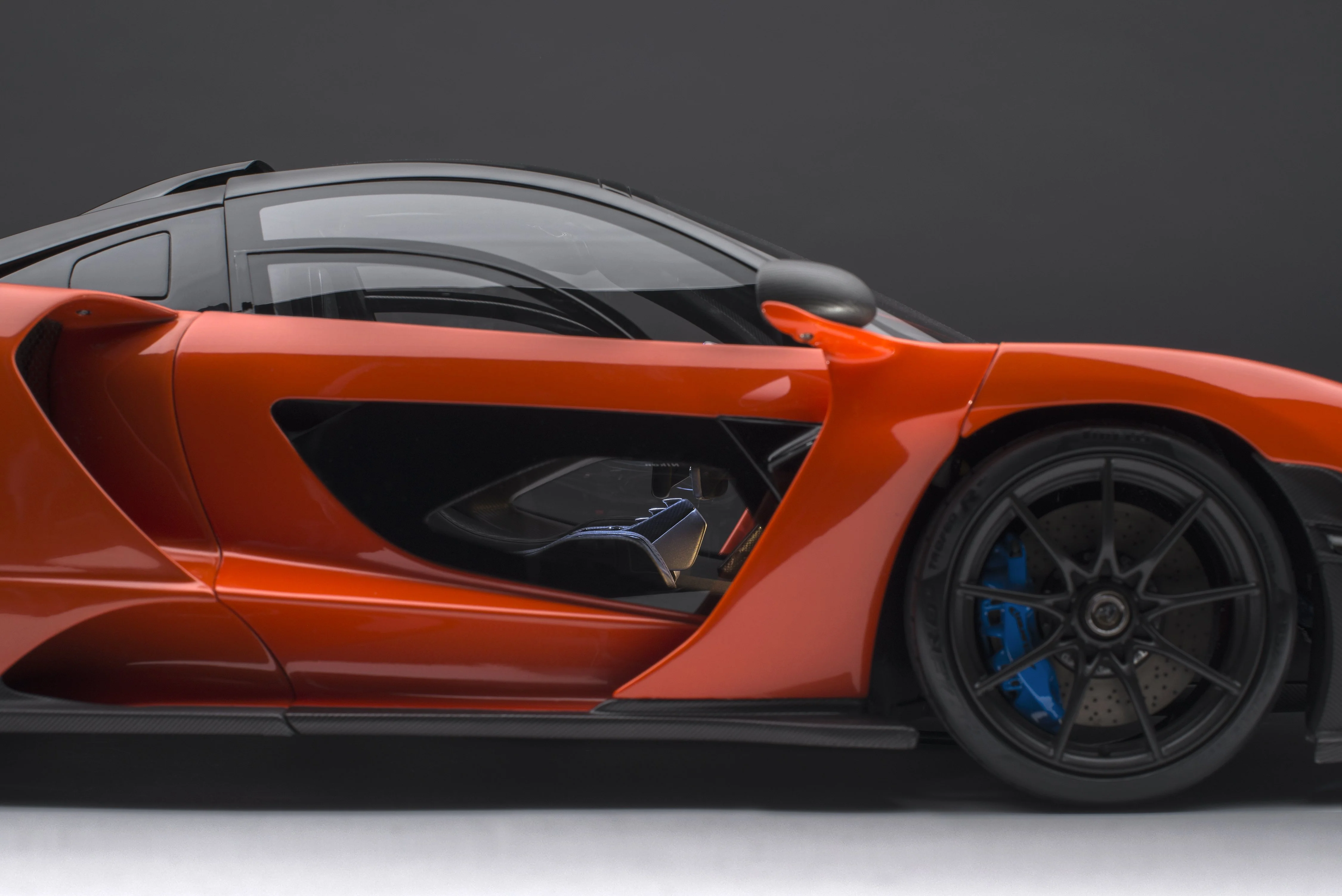 McLaren Senna (2018) with Lighting and Electric Doors - Image 13