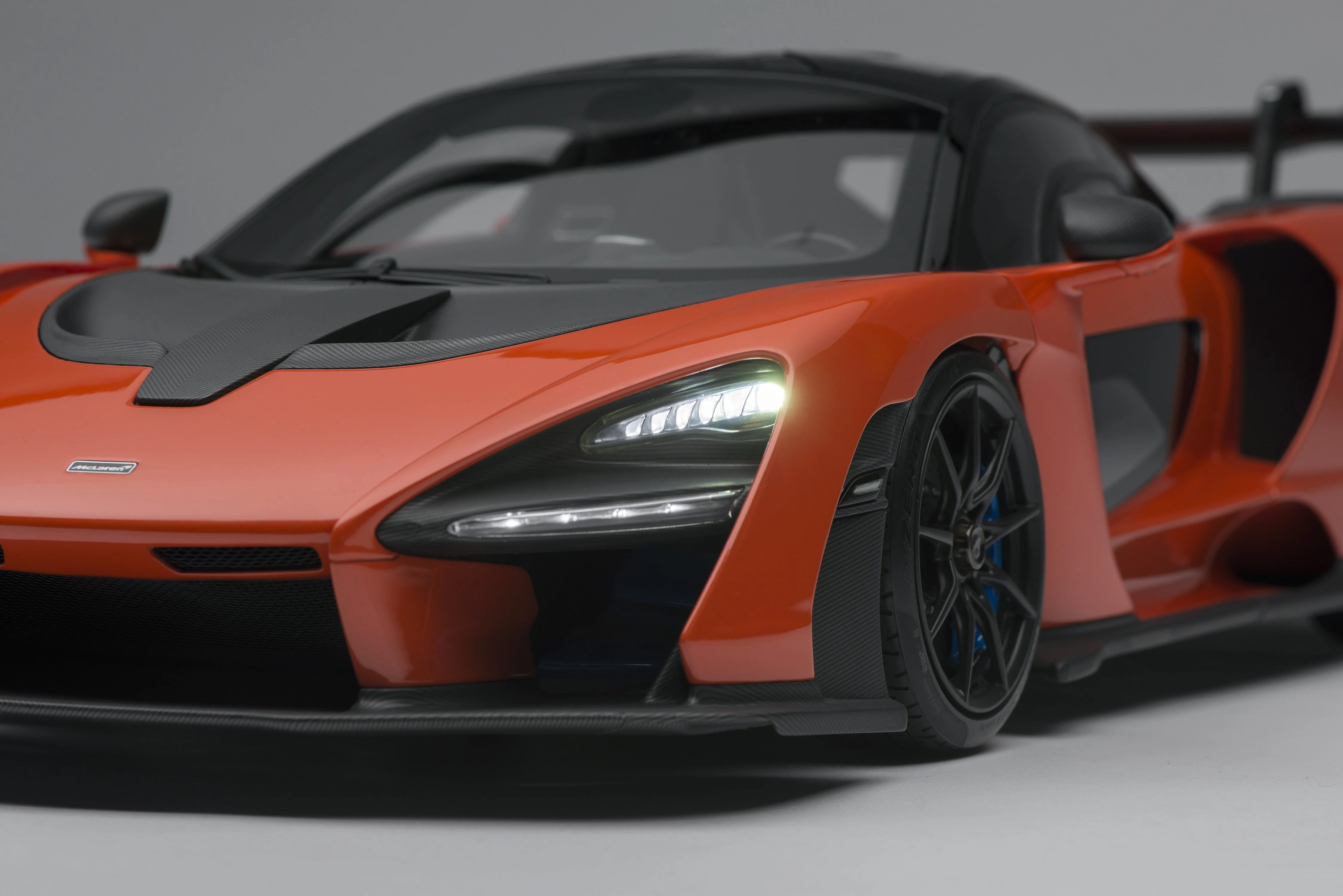 McLaren Senna (2018) with Lighting and Electric Doors - Image 5