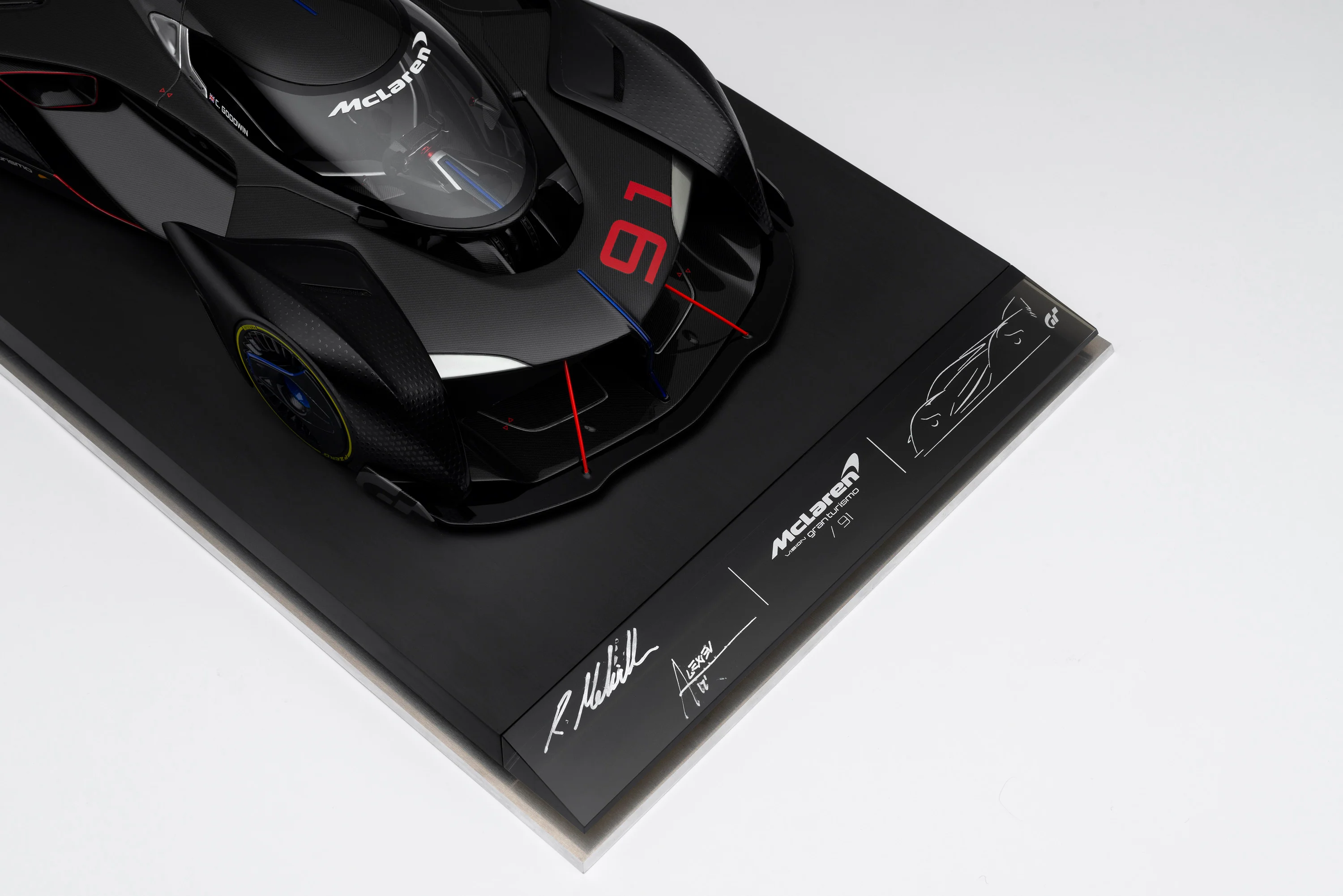 McLaren Ultimate Vision Gran Turismo (2017) - Signed Edition - Image 20